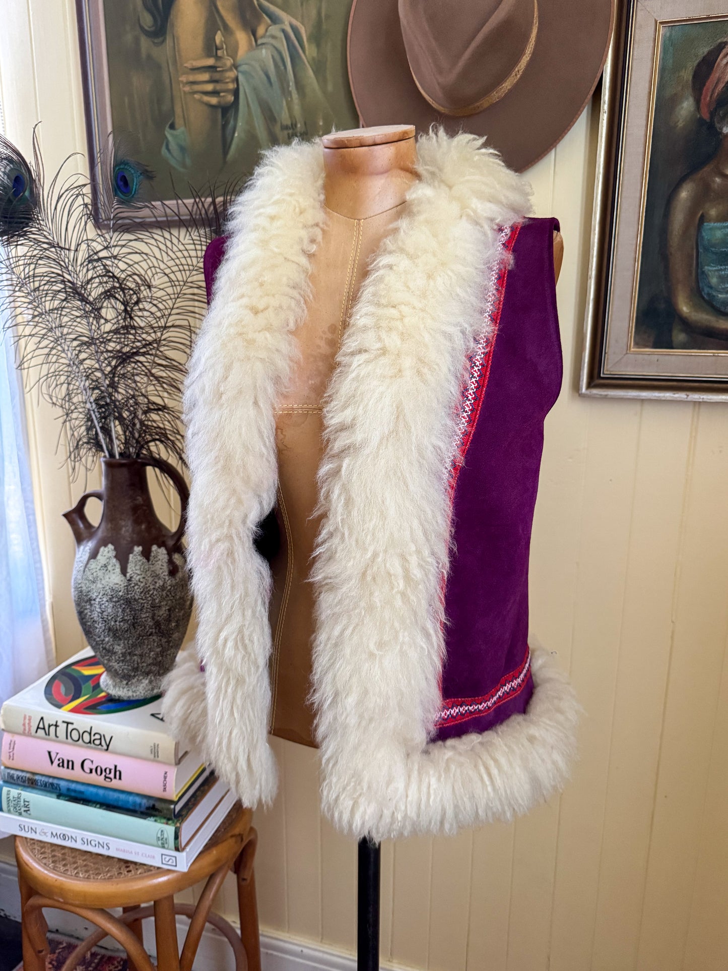 VINTAGE 1970S PURPLE SUEDE LEATHER PENNY LANE SHEARLING VEST S/M