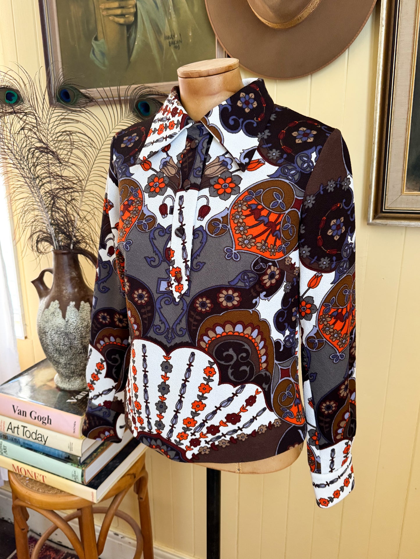 VINTAGE 1970S J BY JAYS POLY PSYCHEDELIC PRINT COLLARED TOP S