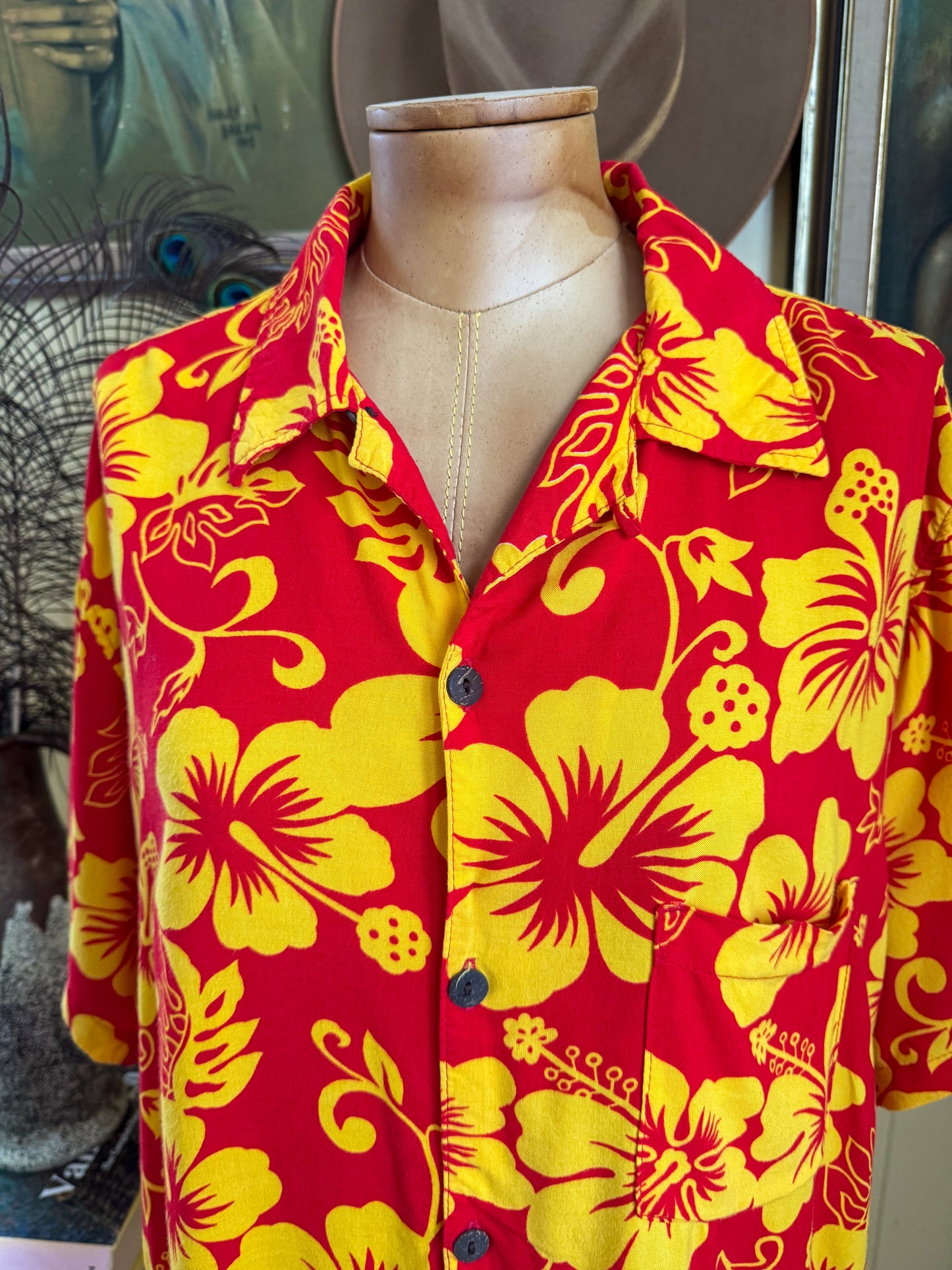 VINTAGE 1990S SUNDRENCHED HAWAIIAN PRINT RAYON OVERSIZED PARTY SHIRT M/L