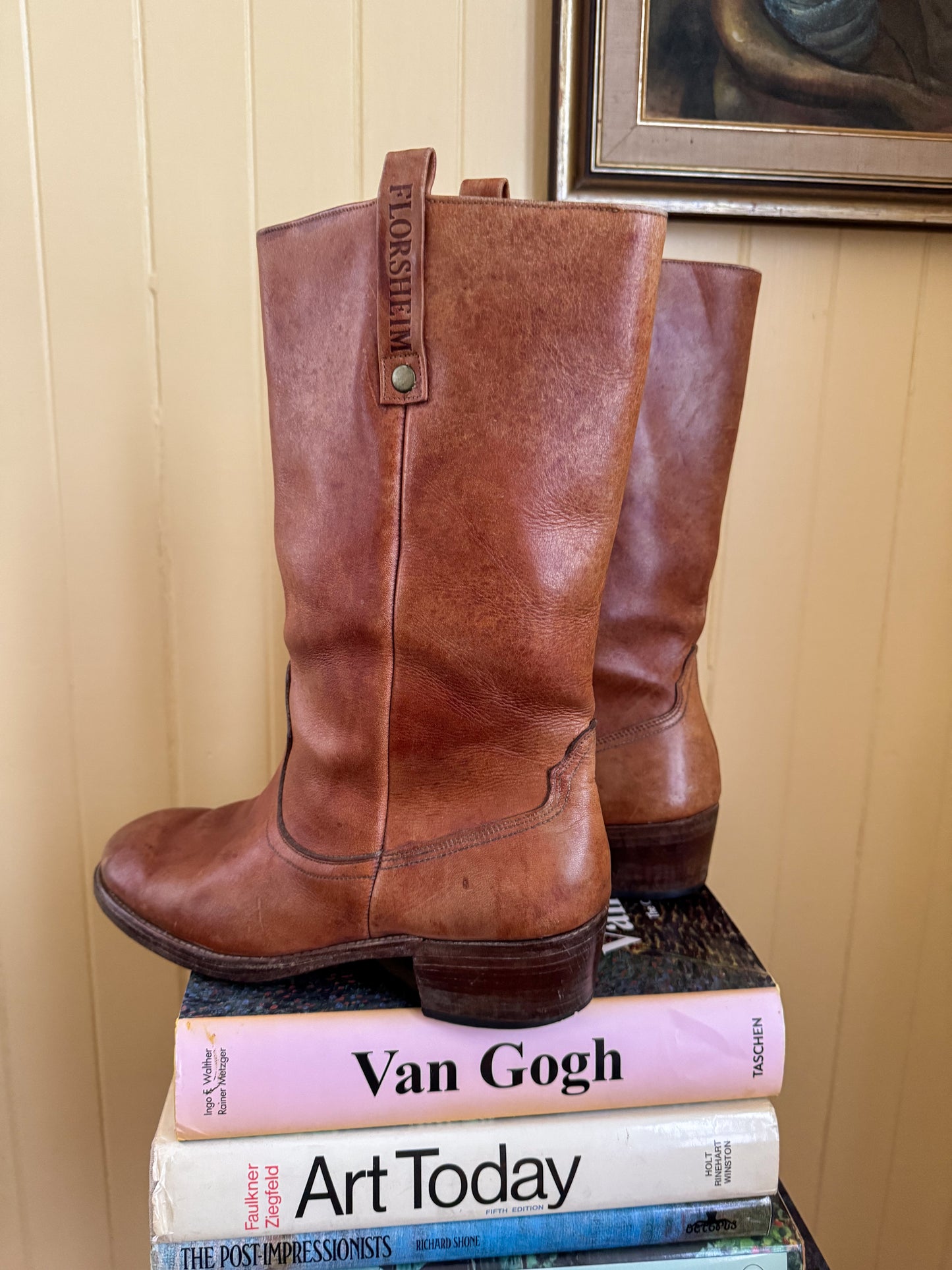 VINTAGE UNISEX FLORSHEIM MID CALF CAMPUS TAN LEATHER CUBAN HEEL BOOTS 10.5-11 W/8.5 M