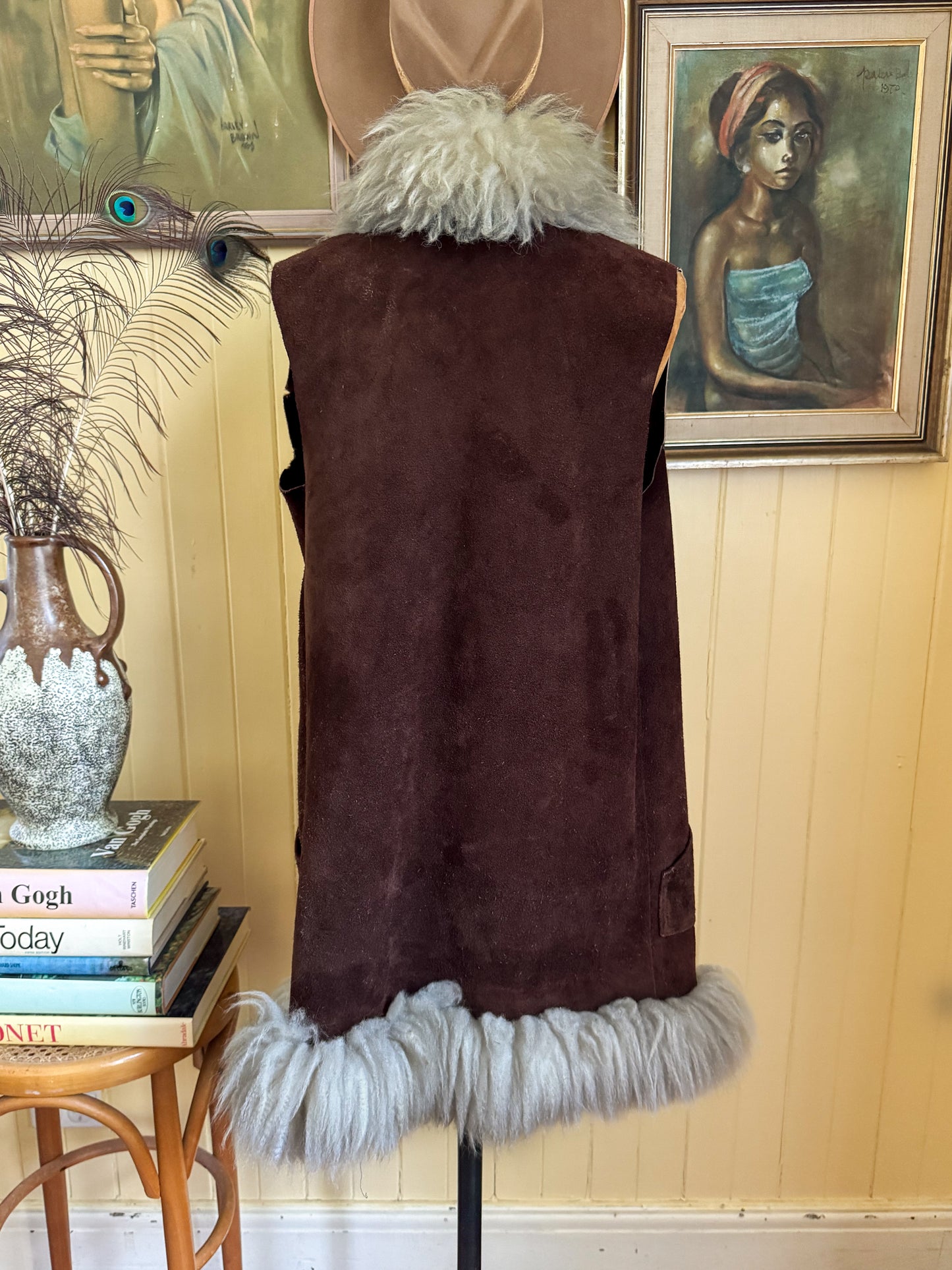 VINTAGE 1970S CHOCOLATE SUEDE LEATHER AND WOOL SHEARLING PENNY LANE VEST M