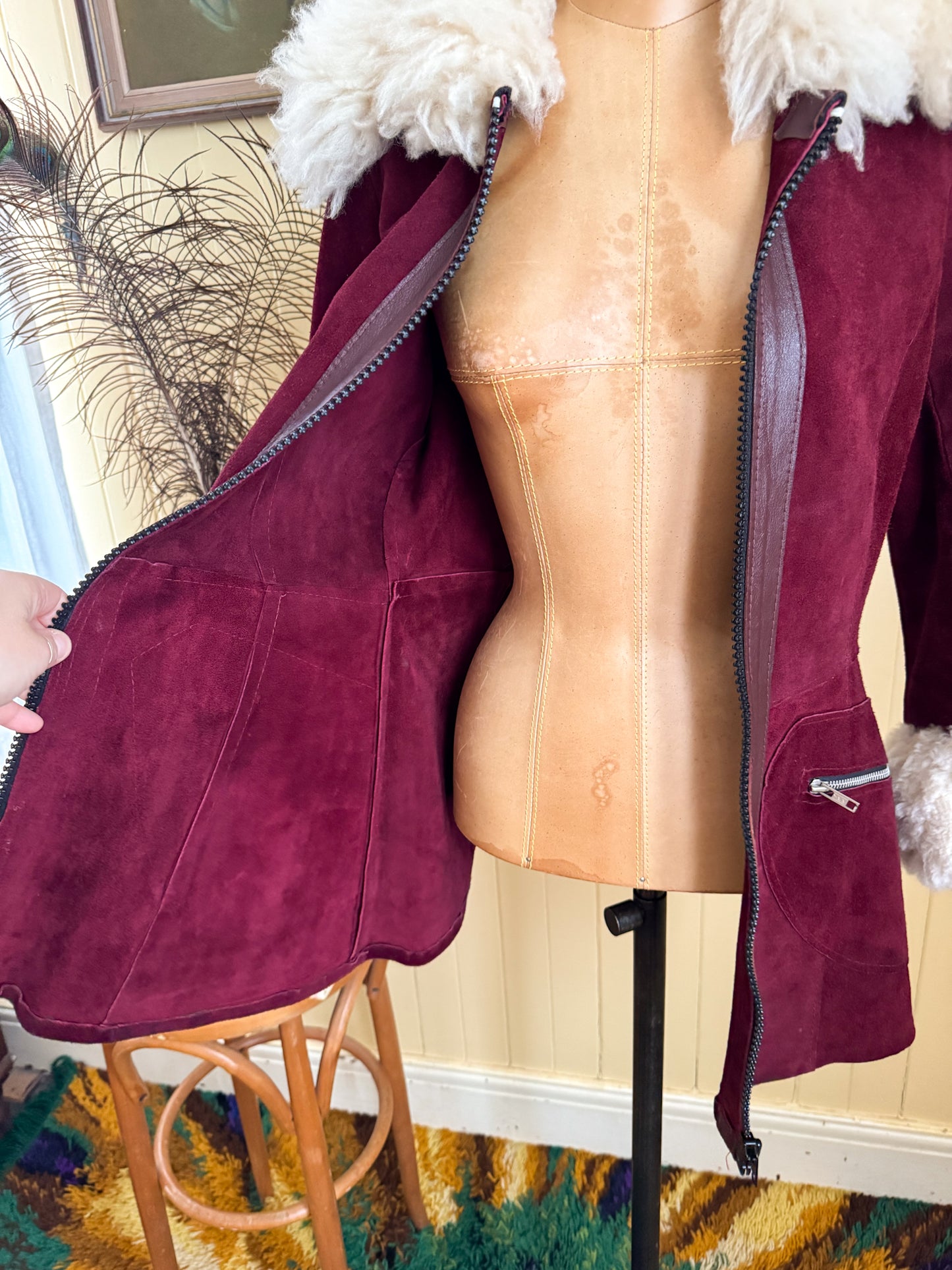 VINTAGE 1970S PLUM SUEDE LEATHER FLUFFY SHEARLING PENNY LANE JACKET S/M