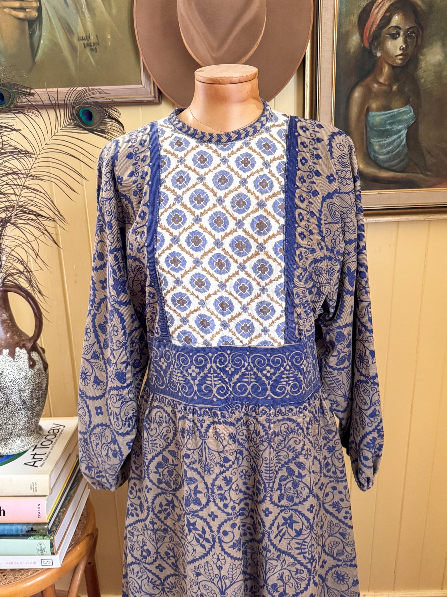VINTAGE 1970S COTTON CORDUROY PRINTED MAXI PEASANT DRESS M