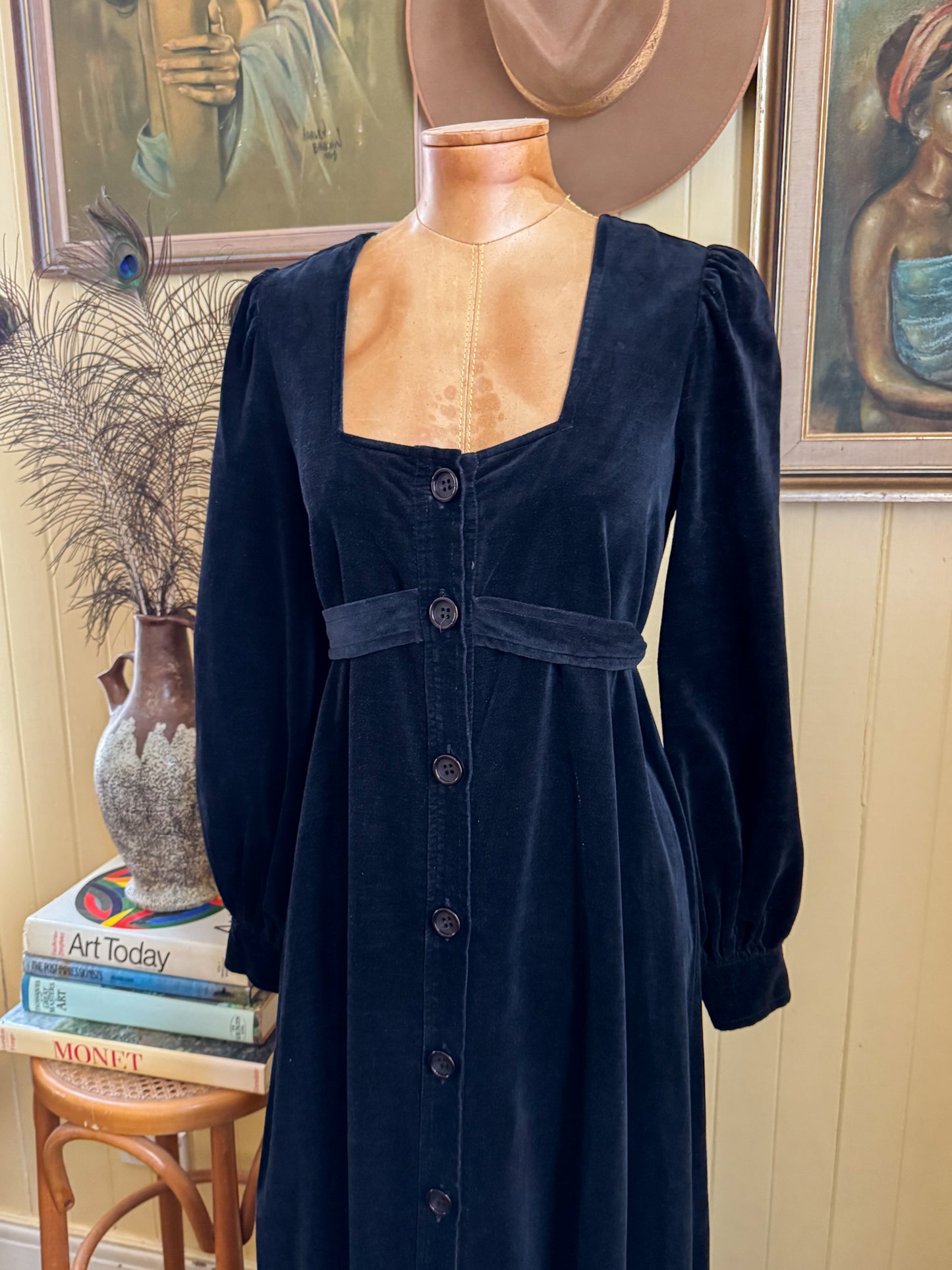 VINTAGE 1970S LIZZIE COTTON VELVET BUTTON THROUGH MAXI PEASANT DRESS S/M