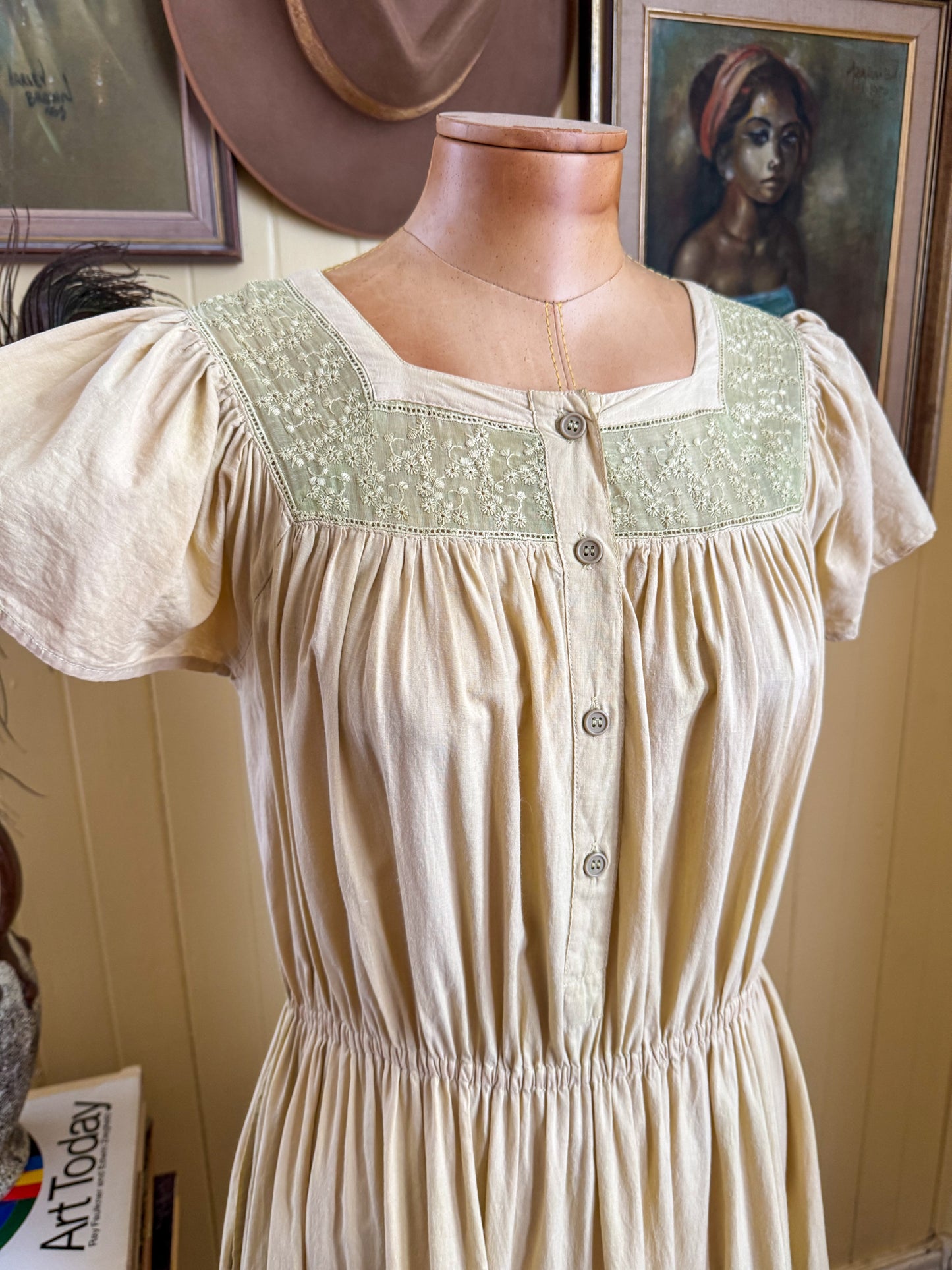 VINTAGE 1970S INDIAN COTTON LACE INSERT MIDI BUTTON DRESS S/M
