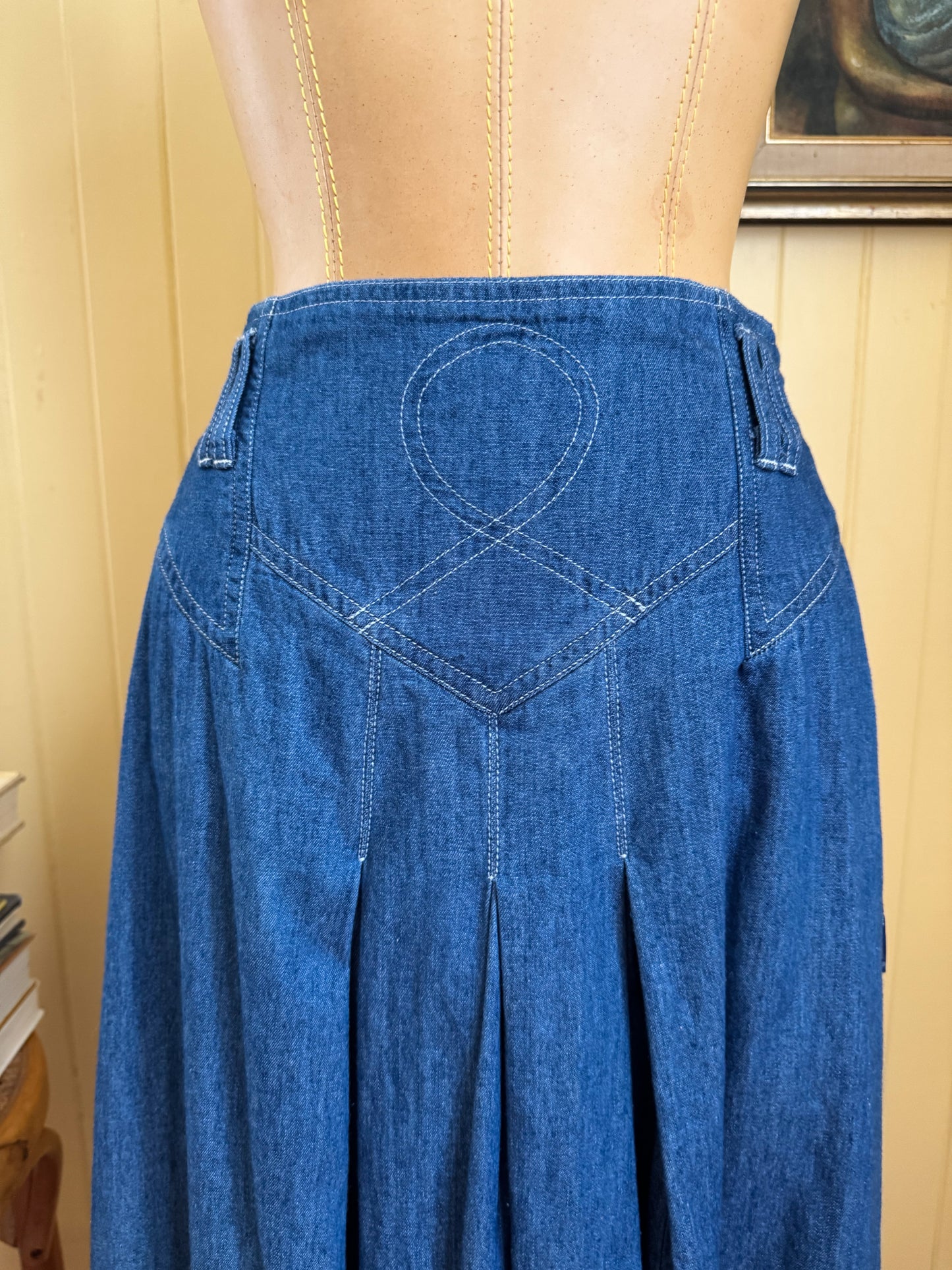VINTAGE 1980S JAG DENIM HIGH WAISTED YOKE PLEATED MAXI SKIRT S