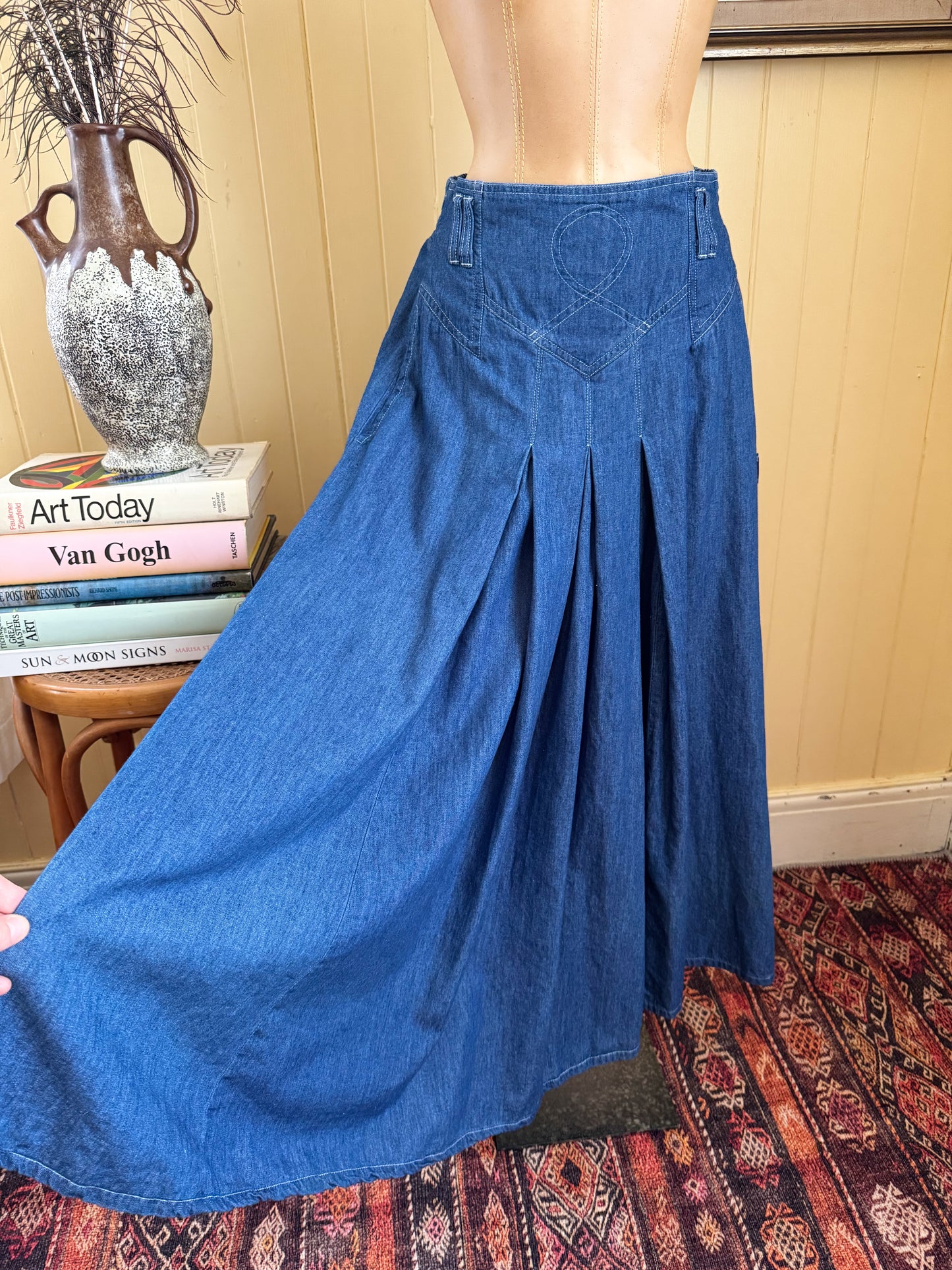 VINTAGE 1980S JAG DENIM HIGH WAISTED YOKE PLEATED MAXI SKIRT S