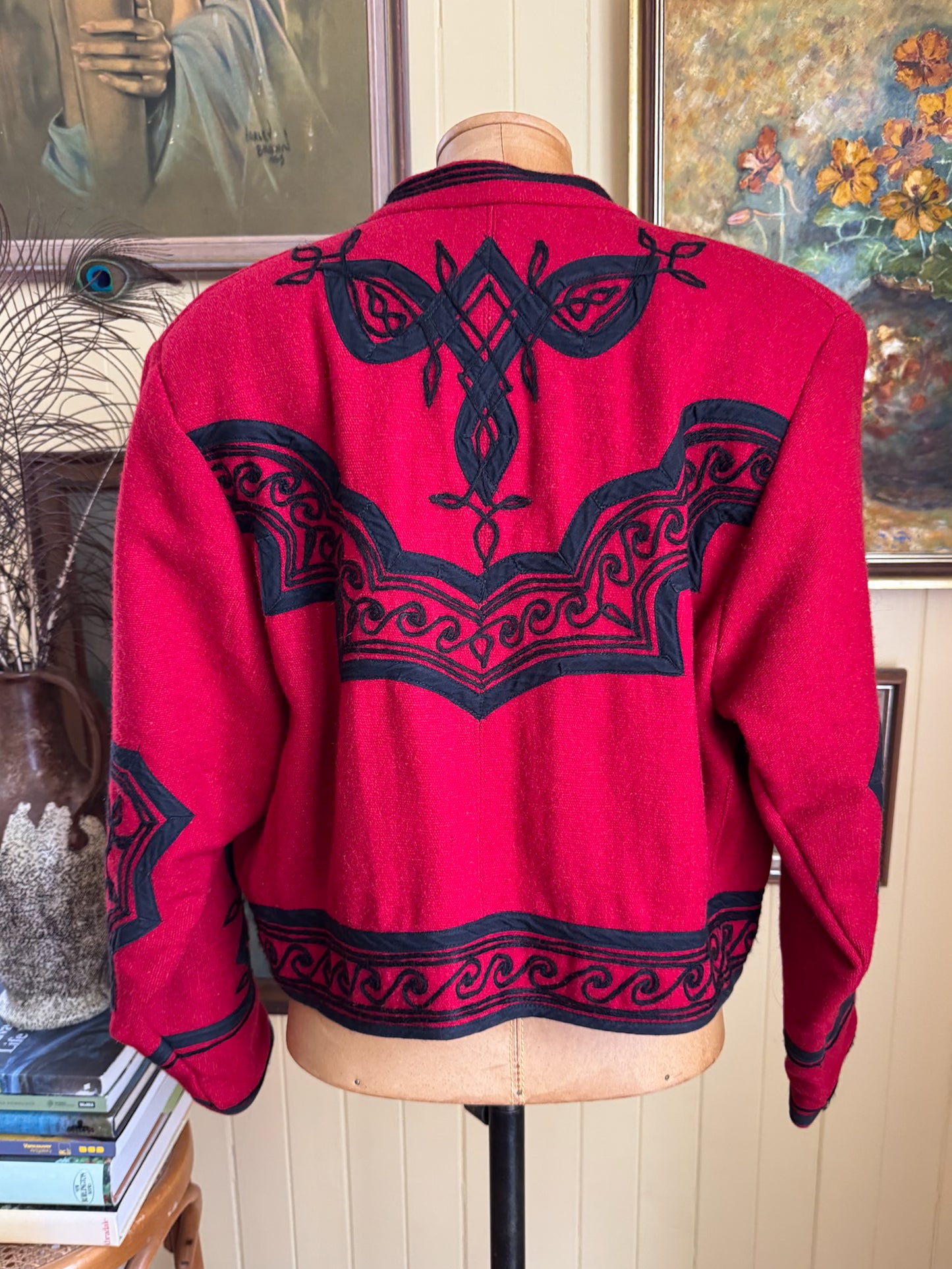 VINTAGE GUATEMALAN SOLOLÀ BOILED WOOL SOUTACHE EMBROIDERED JACKET M