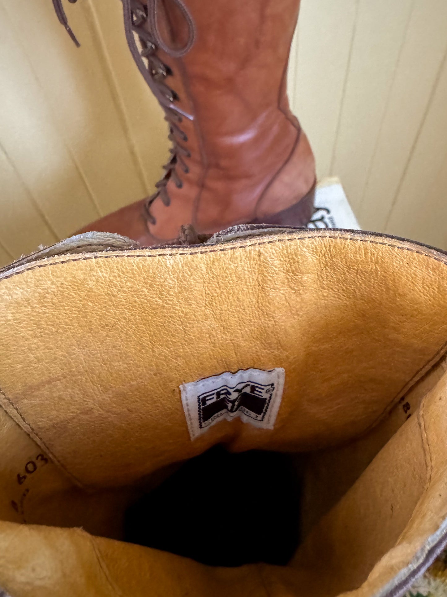 VINTAGE FRYE CAMPUS LEATHER MID CALF LACE UP BOOTS 10/41