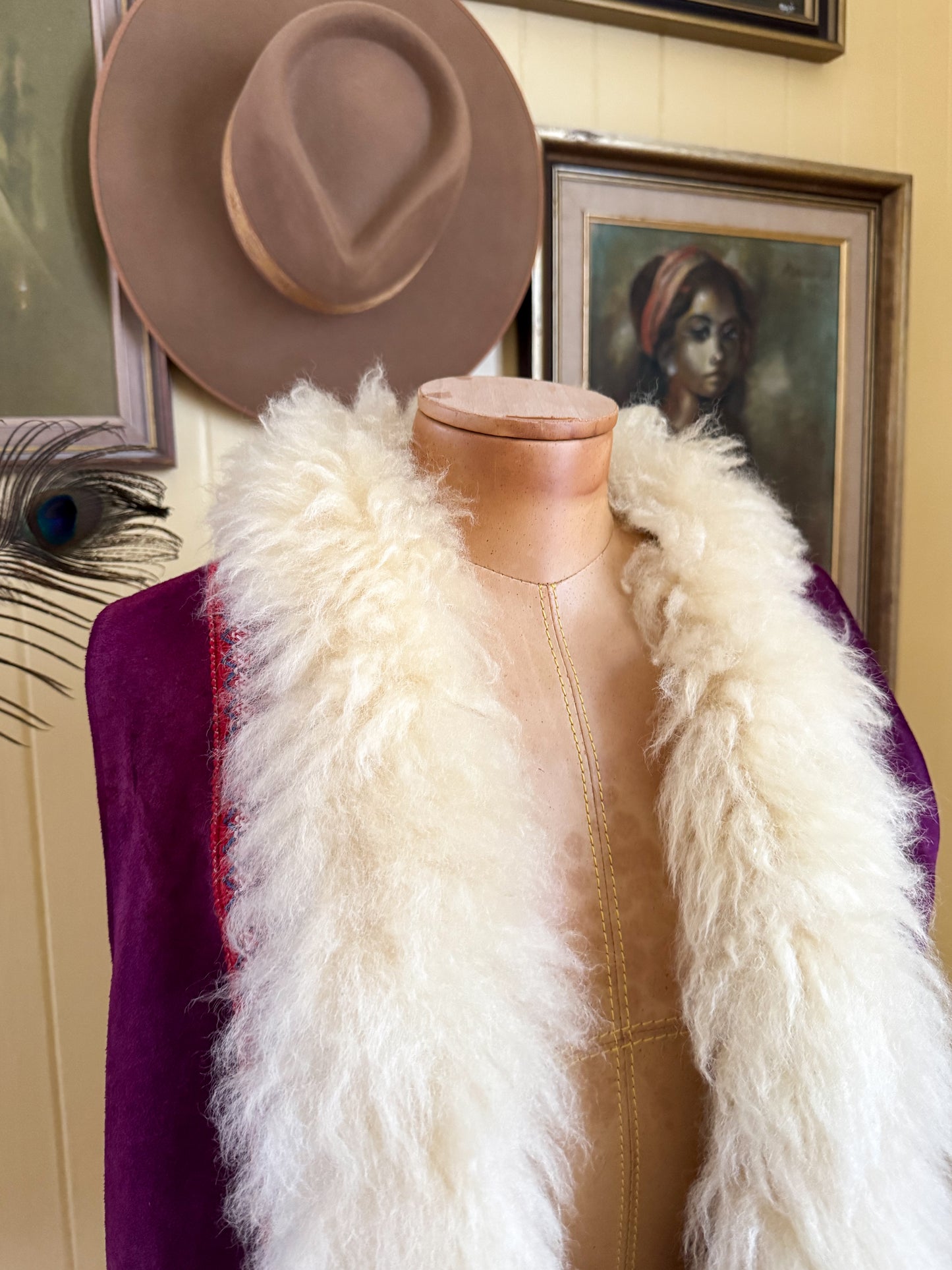 VINTAGE 1970S PURPLE SUEDE LEATHER PENNY LANE SHEARLING VEST S/M