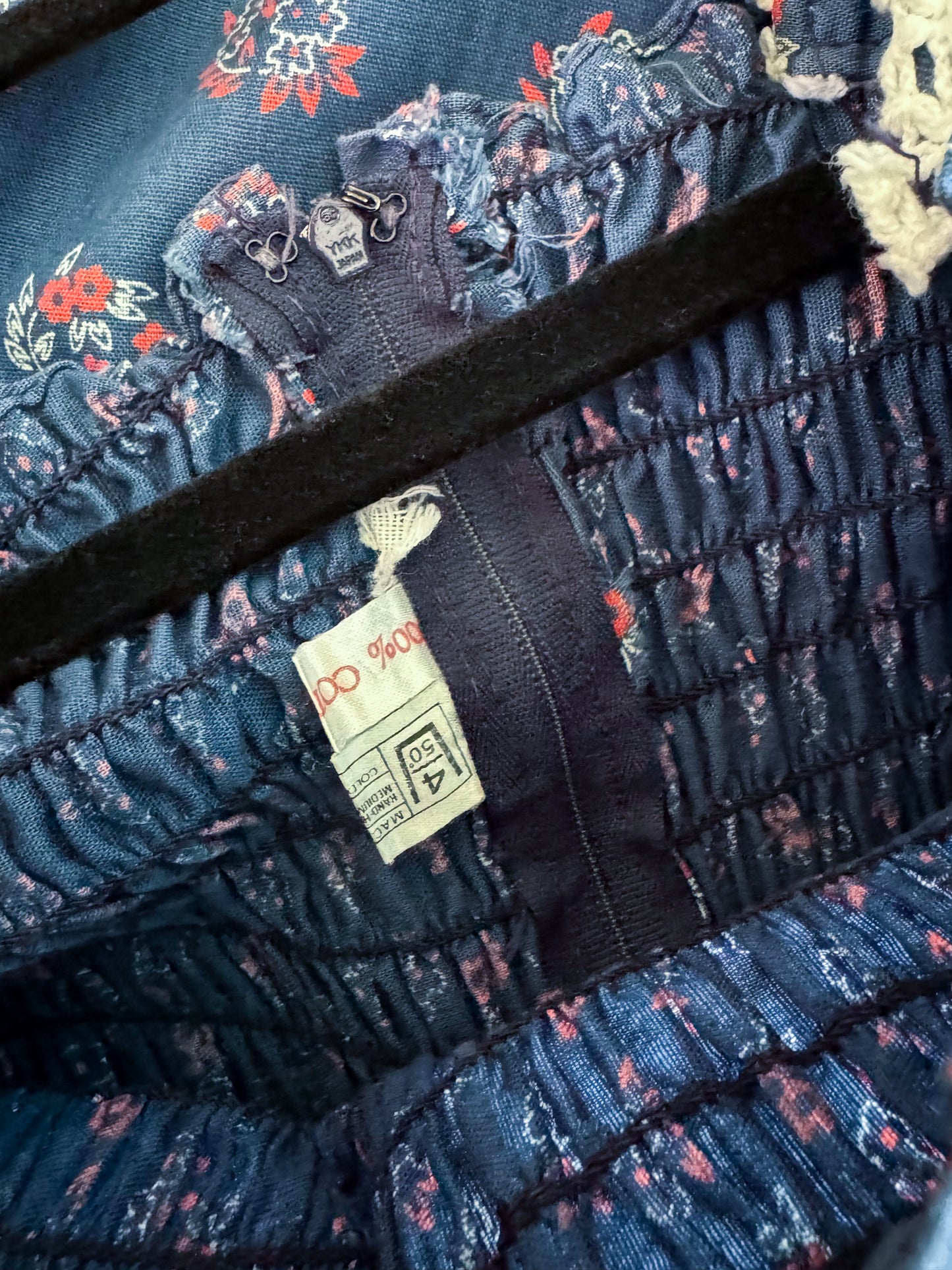 VINTAGE 1970S COTTON SHIRRED BUST PRINTED MAXI PEASANT DRESS S