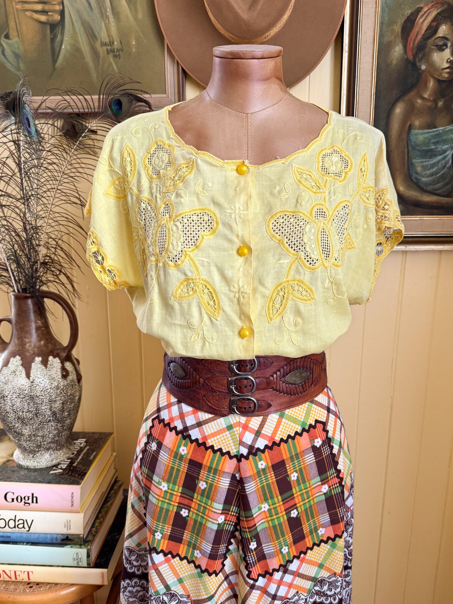 VINTAGE 1990S LINEN BLEND EMBROIDERED CUTOUT BUTTON THROUGH BLOUSE M