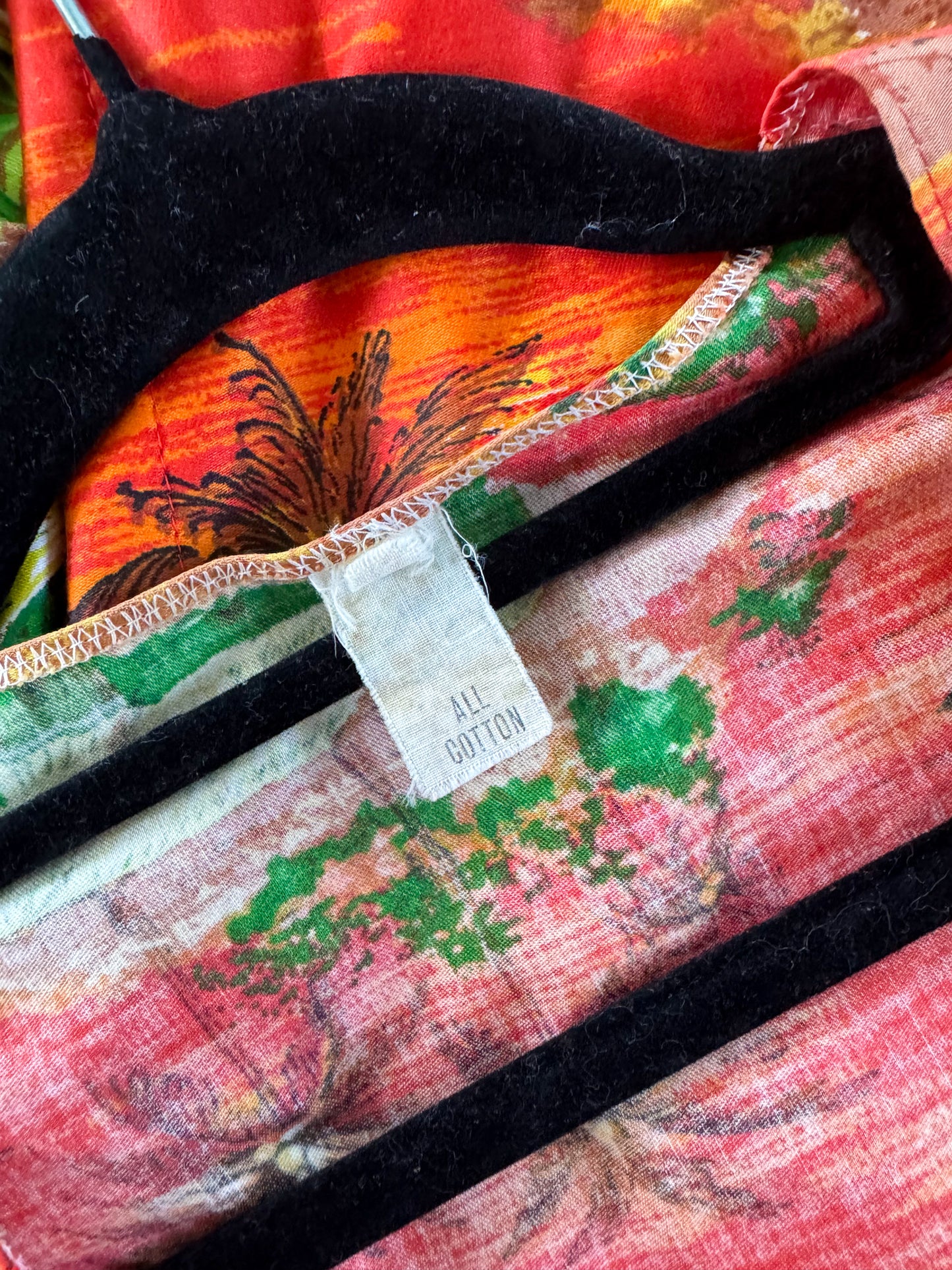 VINTAGE 1970S COTTON HAWAIIAN PRINT TWO PIECE CROPPED TOP + MAXI WRAP SKIRT SET S/M