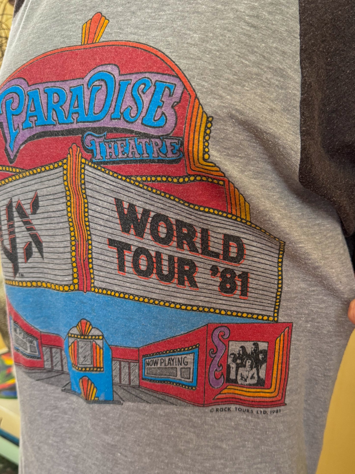 VINTAGE 1981 RARE STYX PARADISE THEATRE WORLD TOUR PRINT RAGLAN TSHIRT S