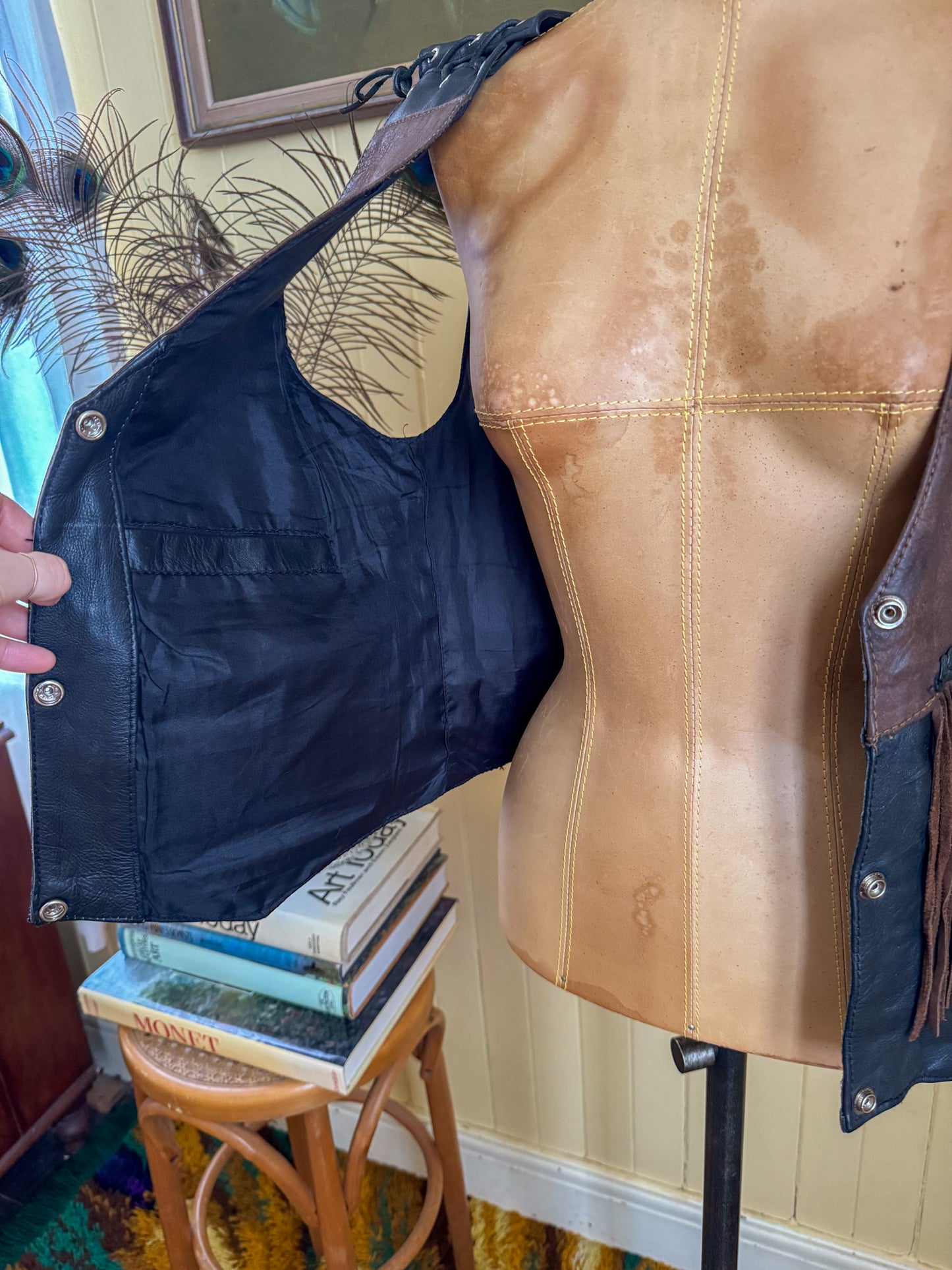 VINTAGE 1980S ANTELOPE CREEK LEATHER FRINGED WESTERN BIKER VEST L