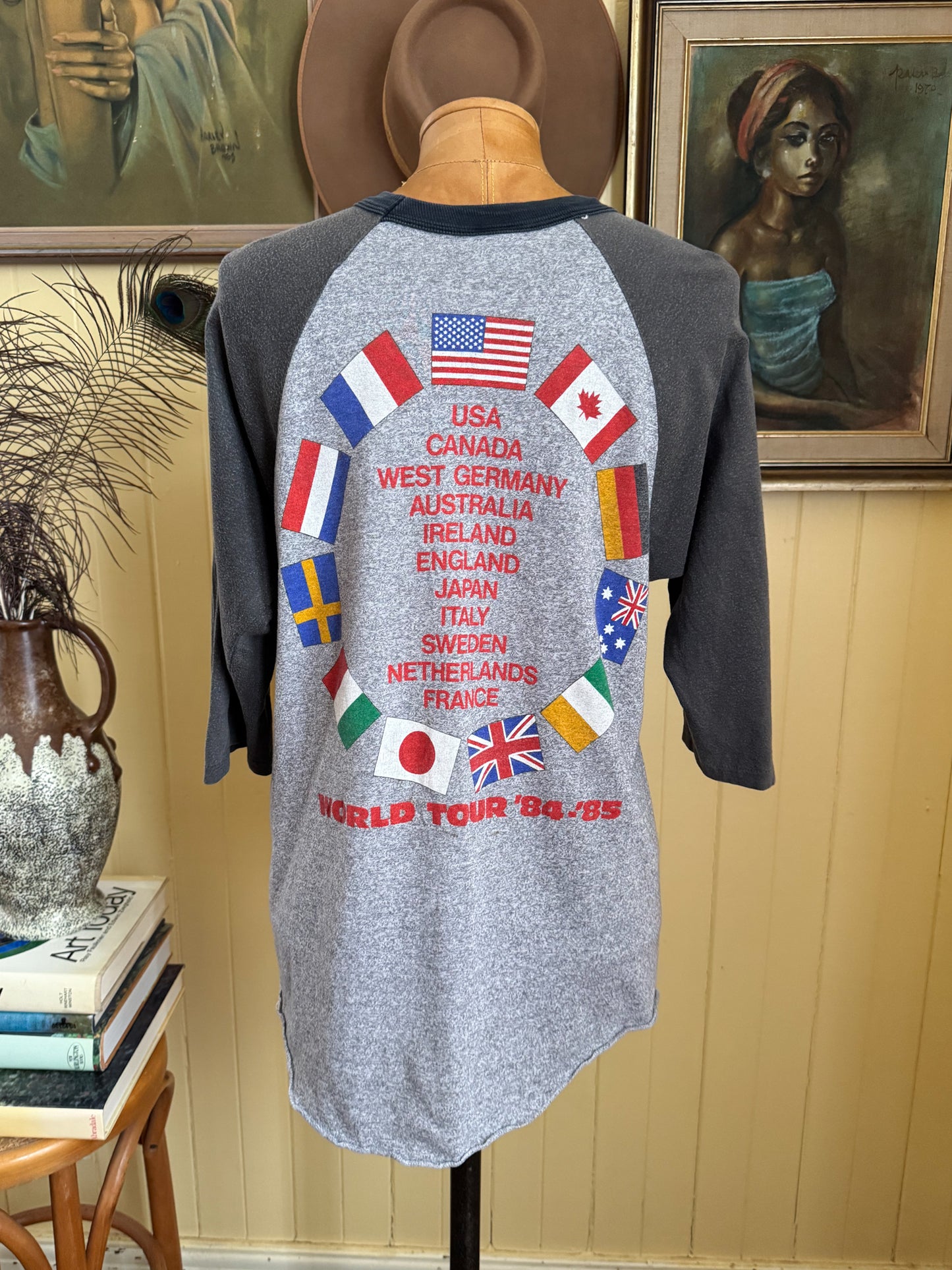 VINTAGE 1984/85 BRUCE SPRINGSTEEN + THE E STREET BAND WORLD TOUR PRINT RAGLAN TSHIRT M/L