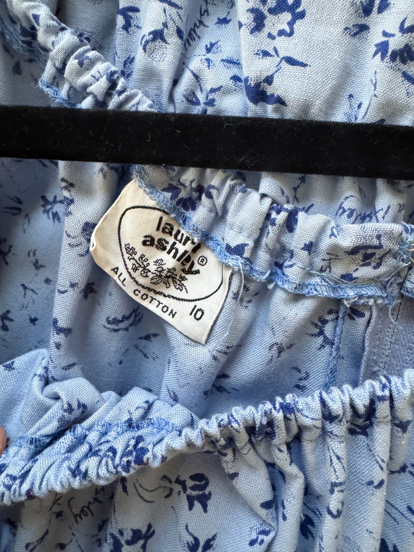 VINTAGE 1980S LAURA ASHLEY COTTON FLORAL + LOGO PRINT PEASANT DRESS XS/S