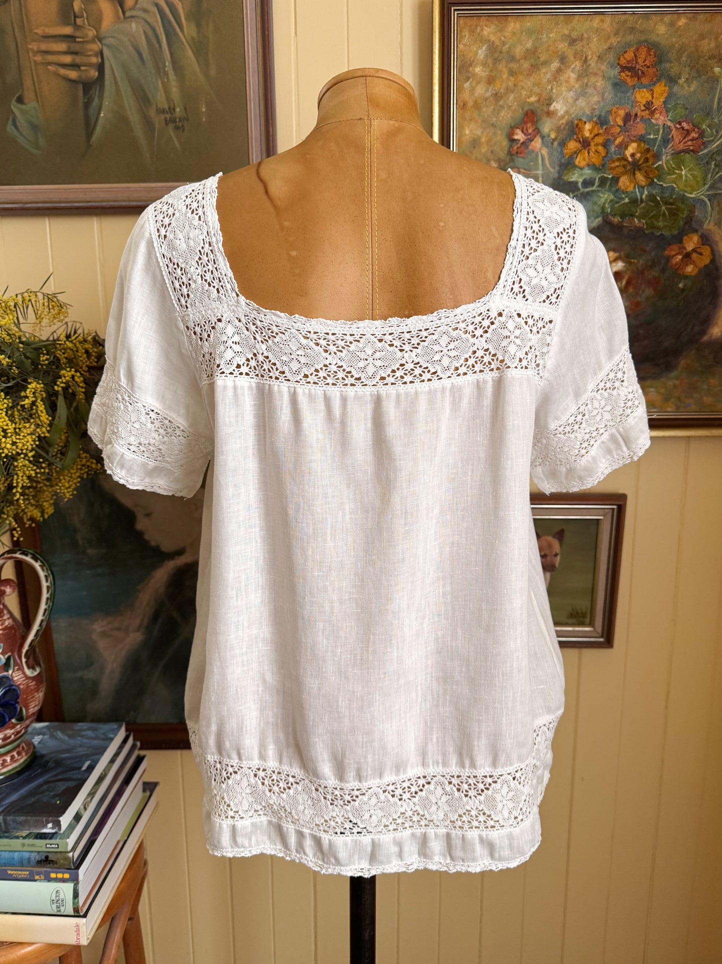 ANTIQUE FRENCH COTTON AND LACE TRIM BLOUSE S/M