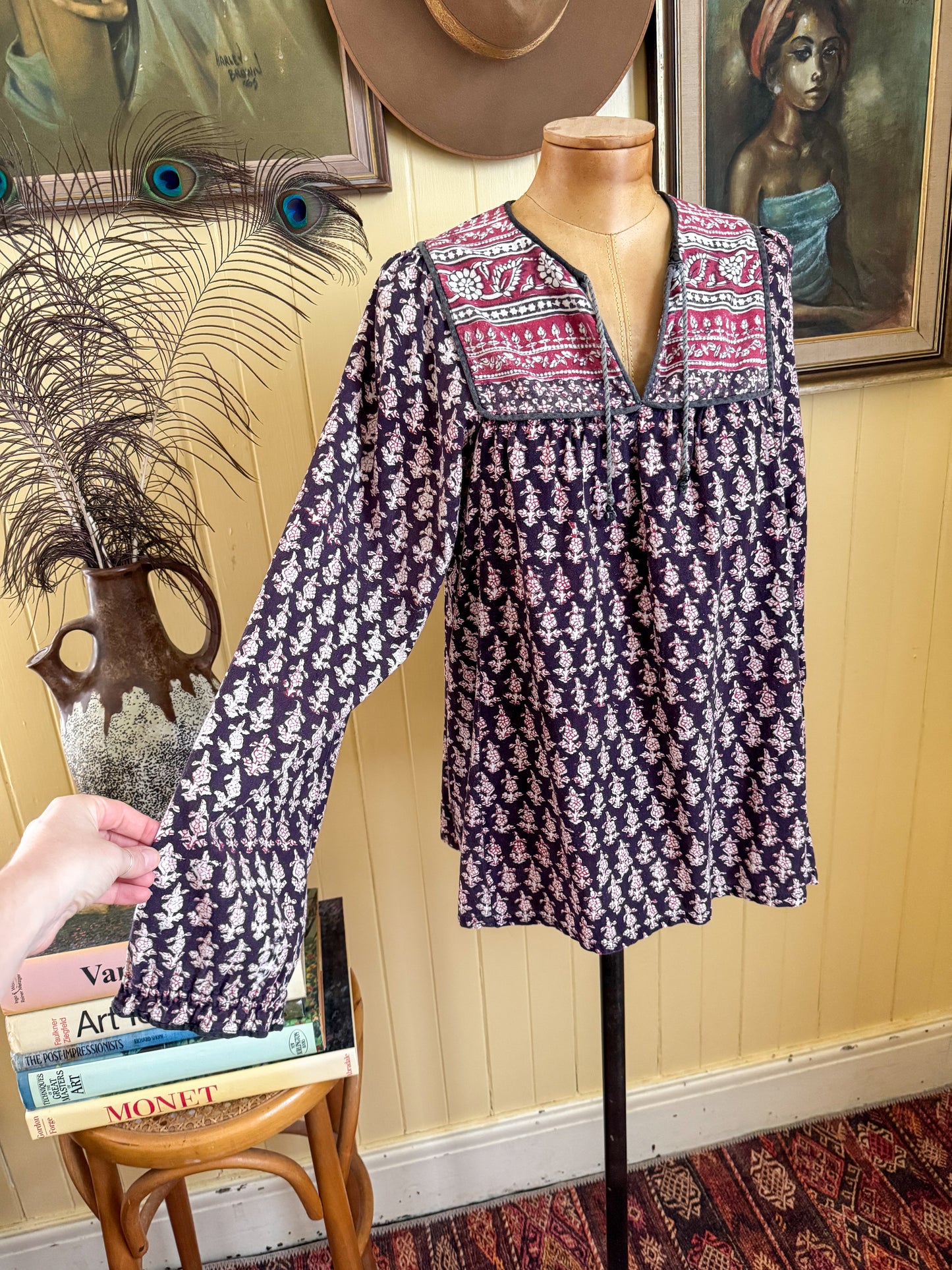 VINTAGE 1970S MALIKA INDIAN COTTON BLOCK PRINT FOLK BLOUSE S/M