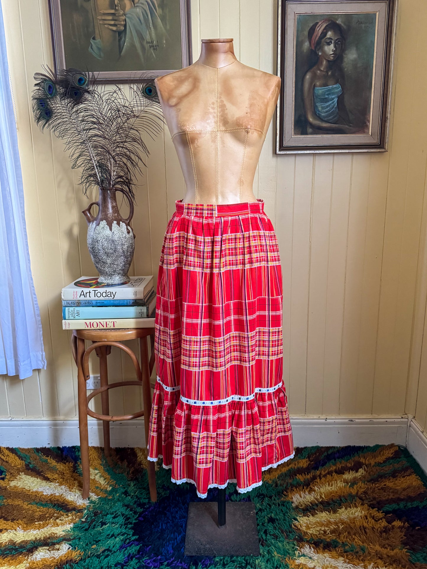 VINTAGE 1970S RED PLAID COTTON LACE TIERED MIDI PRAIRIE SKIRT S