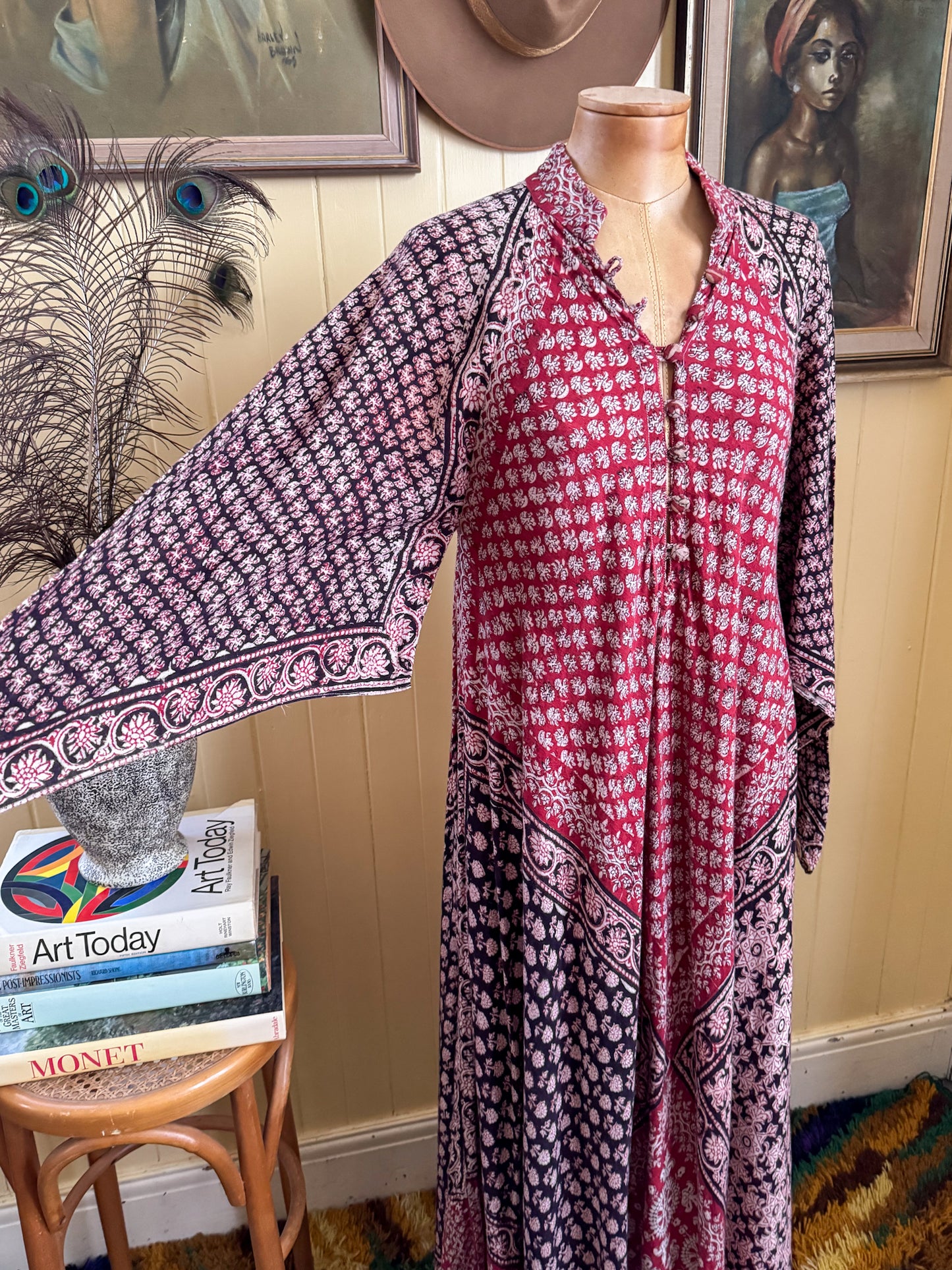 VINTAGE 1960S INDIA IMPORTS COTTON GAUZE BLOCK PRINT MAXI KAFTAN DRESS ONE SIZE