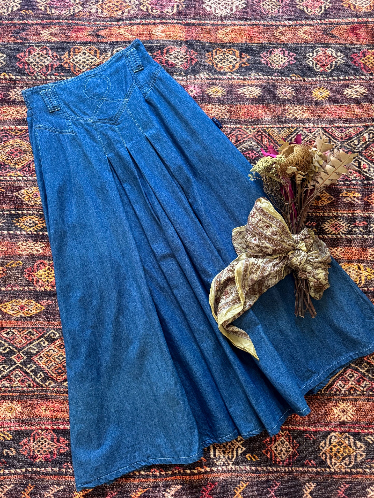 VINTAGE 1980S JAG DENIM HIGH WAISTED YOKE PLEATED MAXI SKIRT S