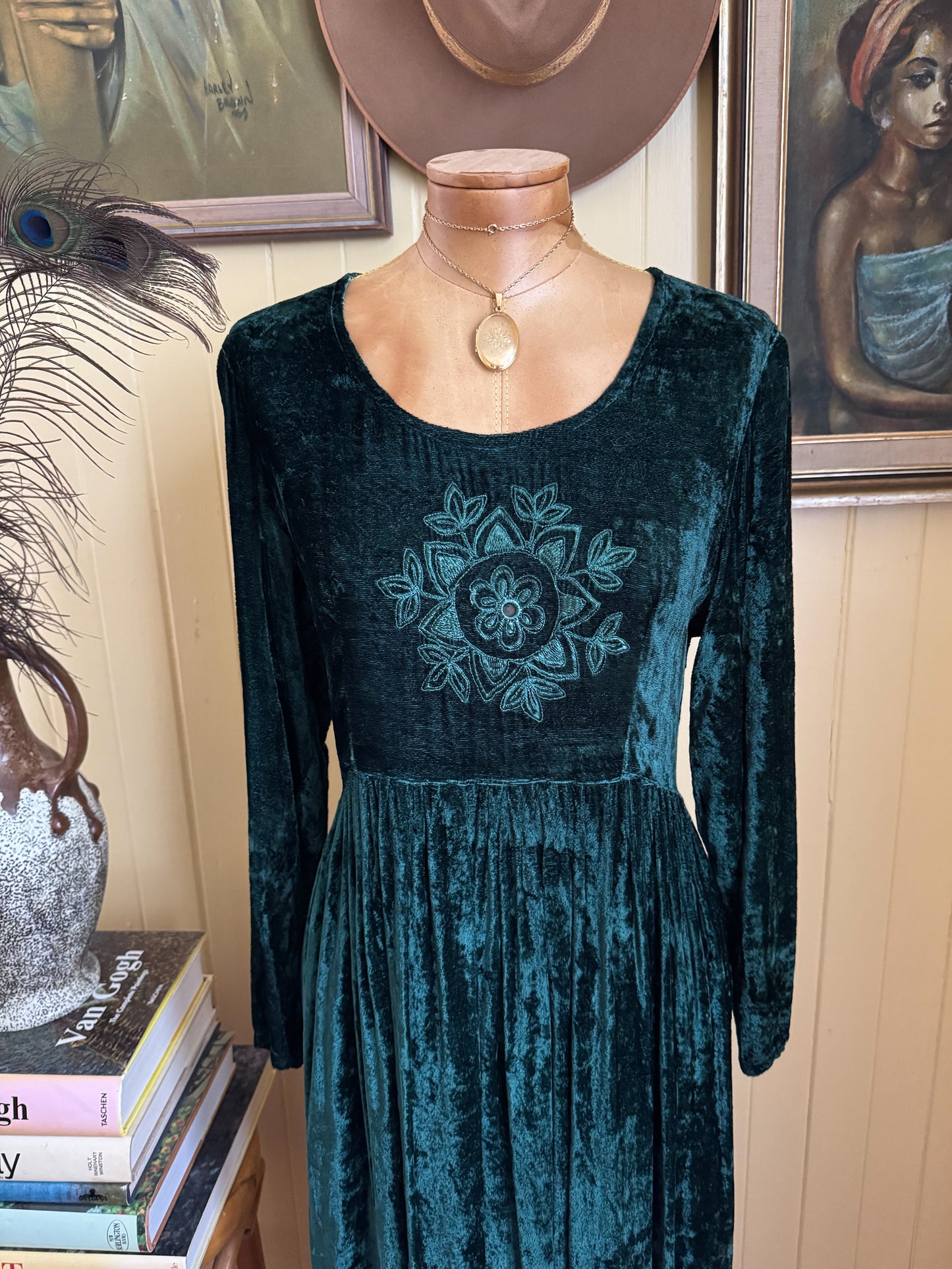VINTAGE 1990S BANJARA RAYON CRUSHED VELVET EMBROIDERED DRESS S/M
