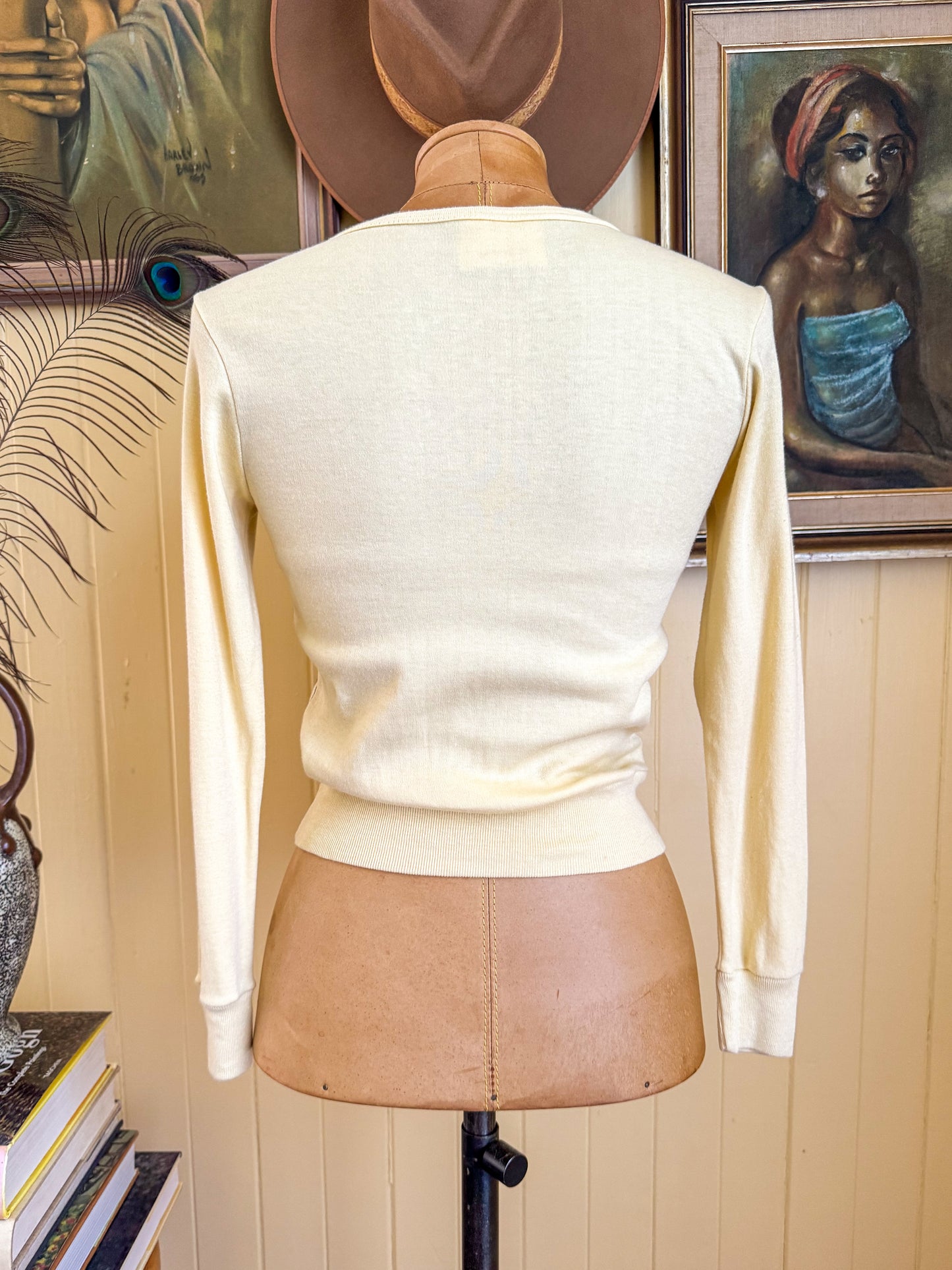 VINTAGE 1970S EMILY ROBBINS SPORTSWEAR ART DECO PRINT COTTON LONG SLEEVE T-SHIRT XS