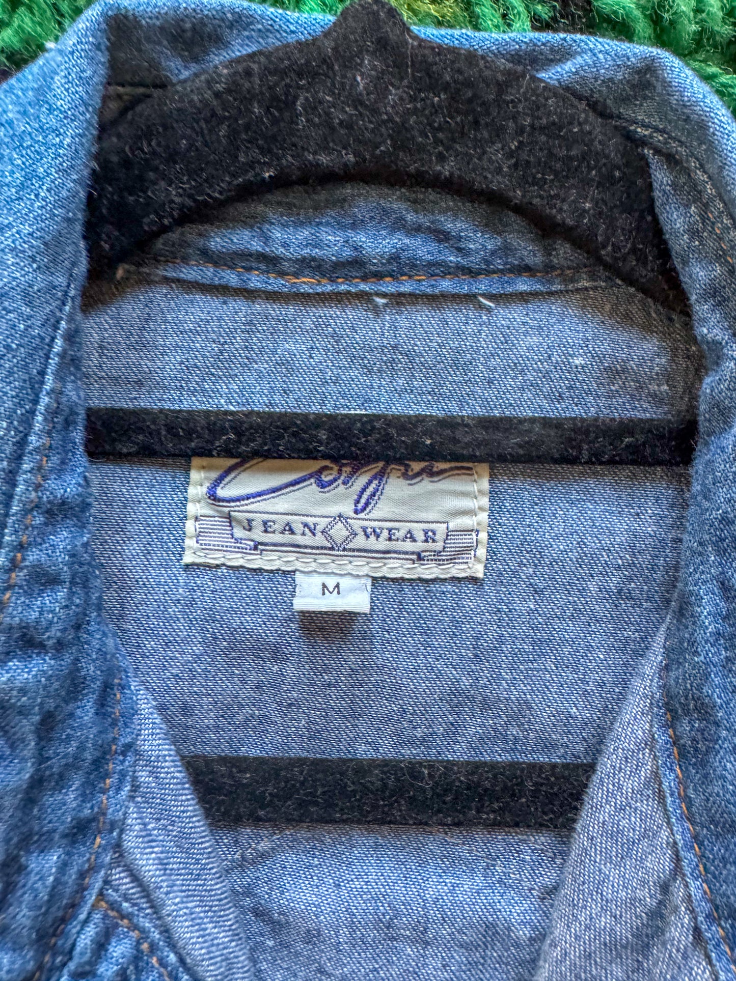 VINTAGE 1980S CORFU CHAMBRAY DENIM EMBROIDERED WESTERN SHIRT M