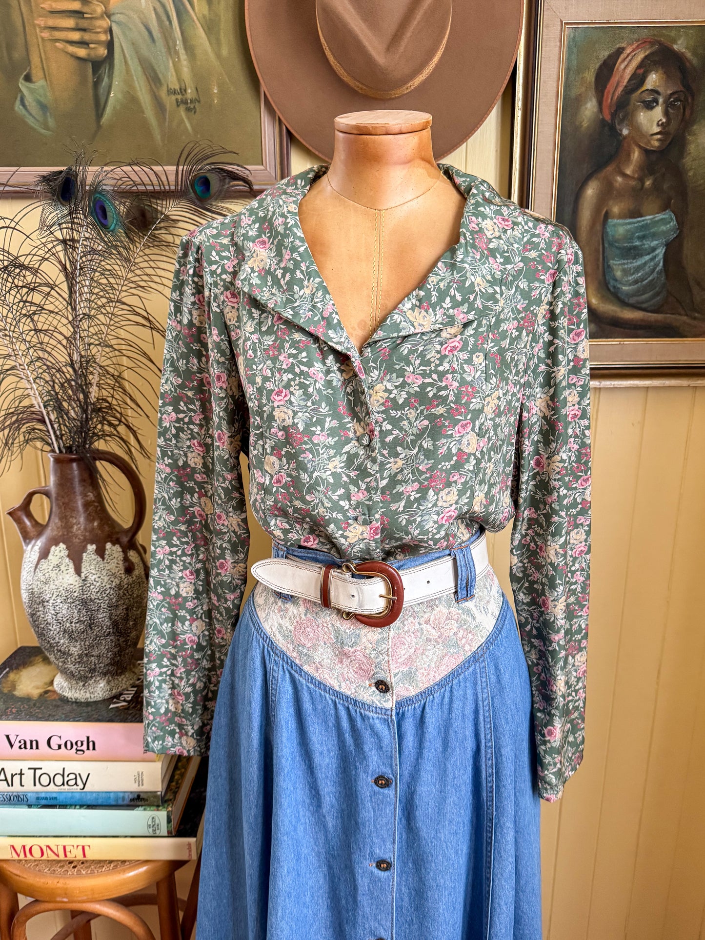VINTAGE 1990S AUSTRALIAN LAURA ASHLEY VISCOSE BUTTON THROUGH FLORAL PRINT BLOUSE S/M