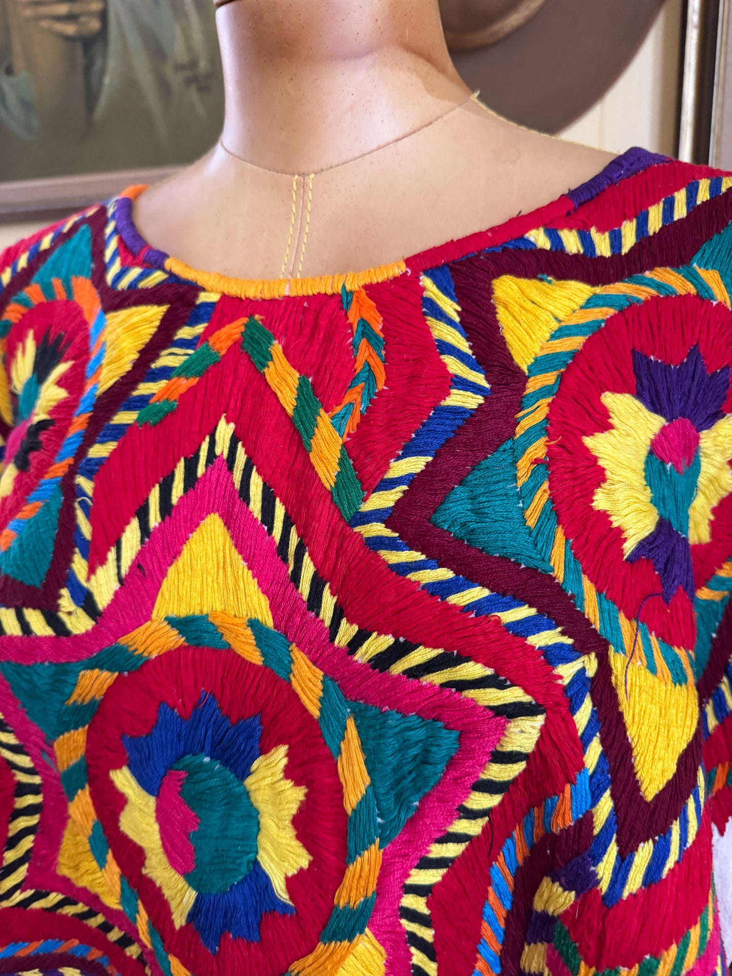 VINTAGE GUATEMALAN EMBROIDERED WOVEN COTTON HUIPIL OOAK PONCHO TOP M/L