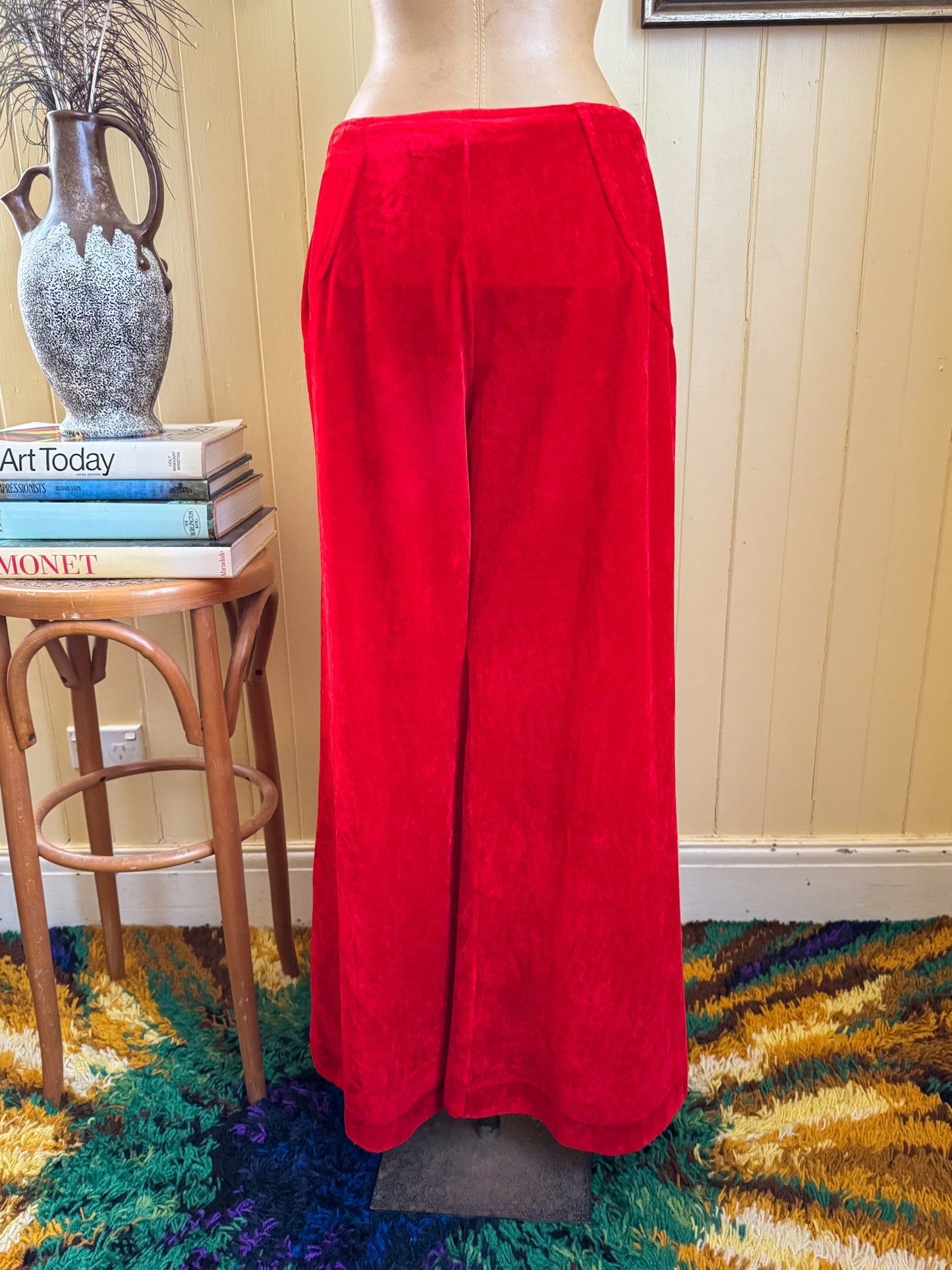 VINTAGE 1970S ST CHARLES RED VELVET WIDE LEG FLARE PANTS S/M