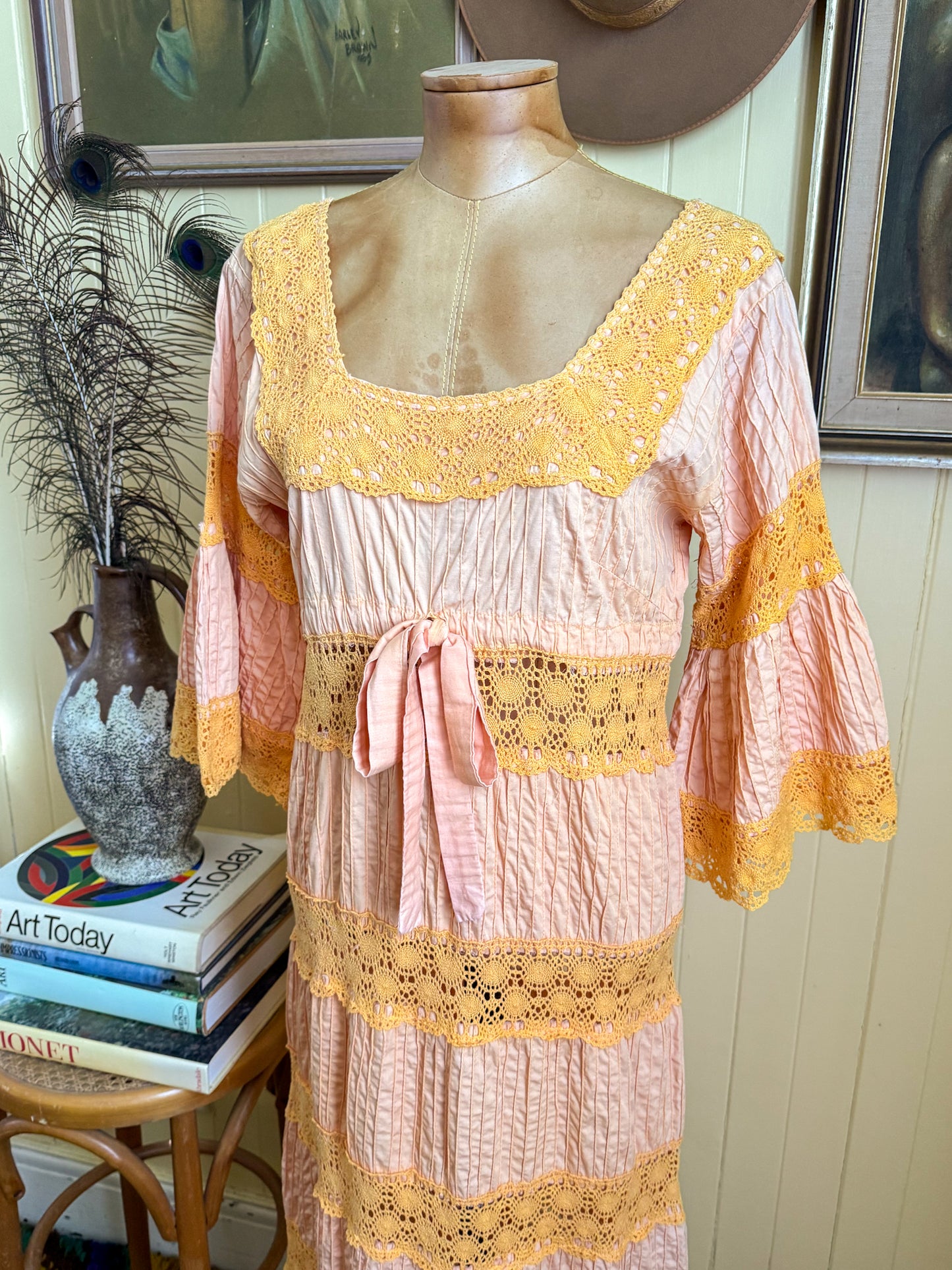 VINTAGE 1970S MEXICAN PIN TUCK COTTON CROCHET MAXI DRESS M/L