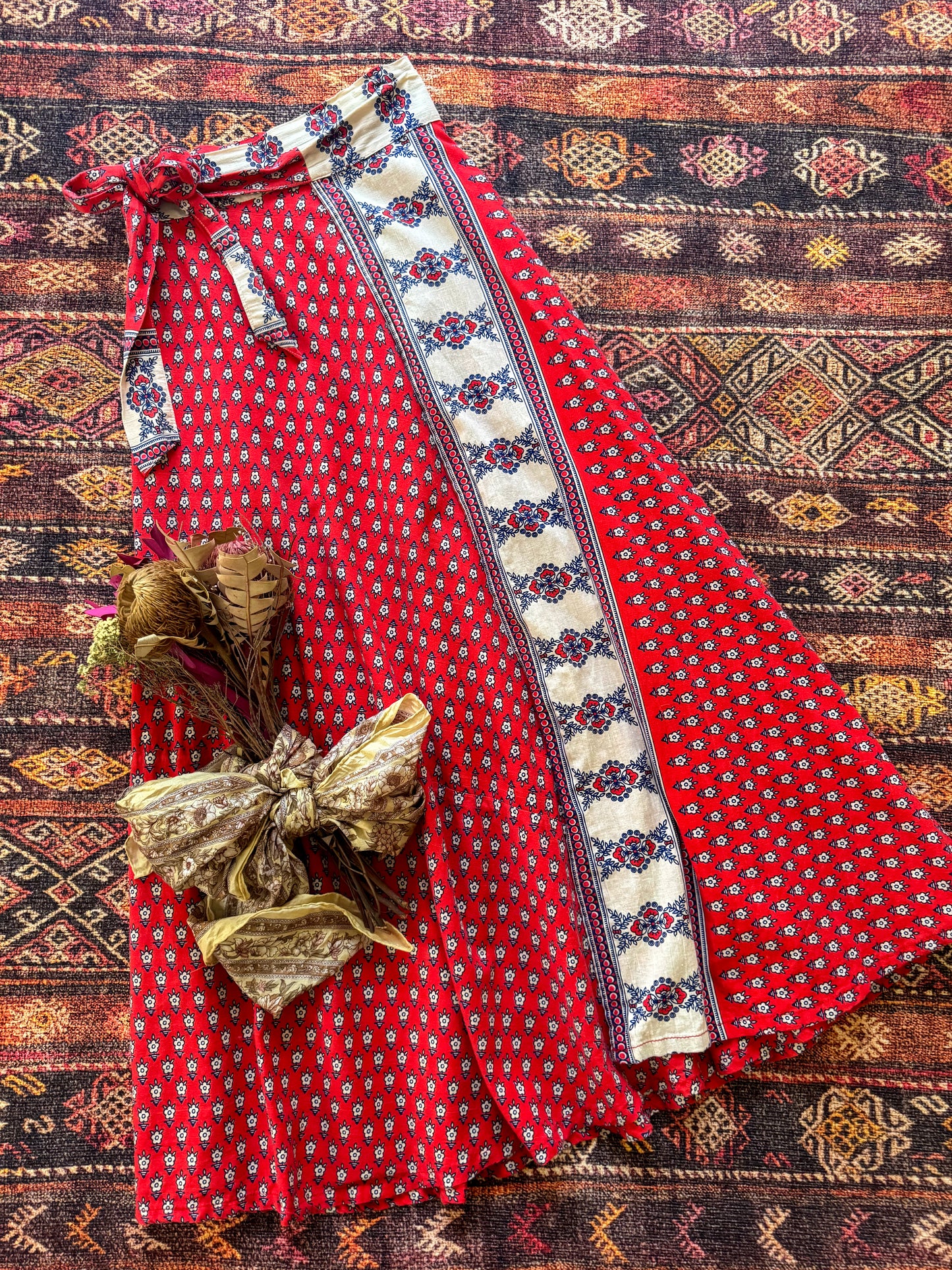 VINTAGE 1970S PAKISTANI RED COTTON BLOCK PRINT WRAP MAXI SKIRT S/M