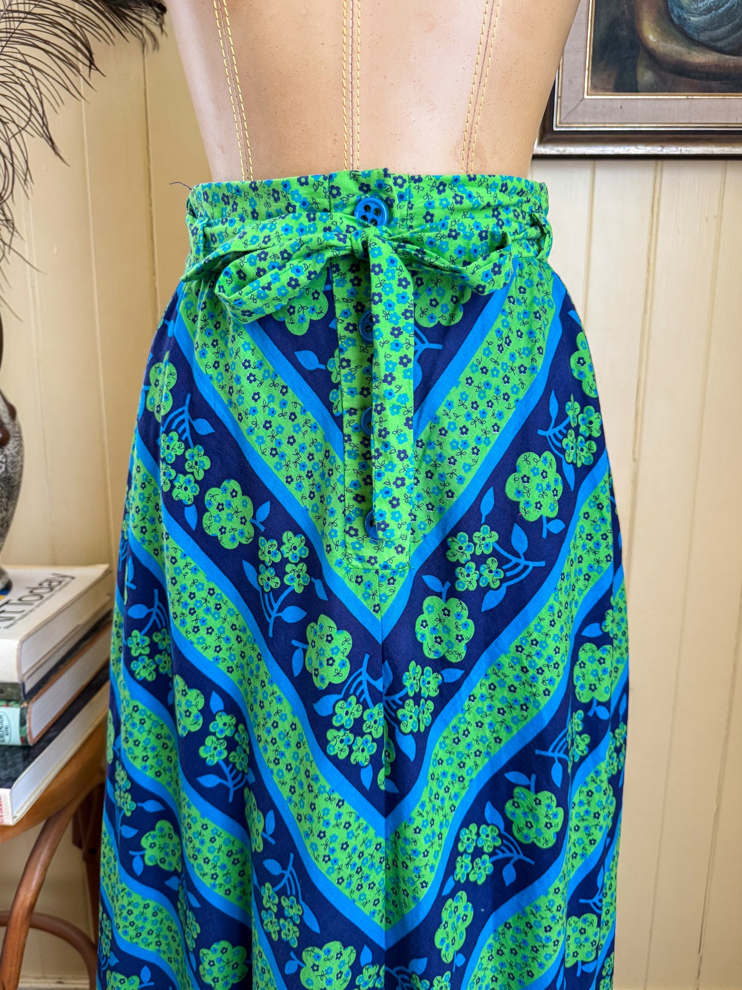VINTAGE 1970S JAKI K COTTON FLORAL PRINT RUFFLE MAXI SKIRT XS/S