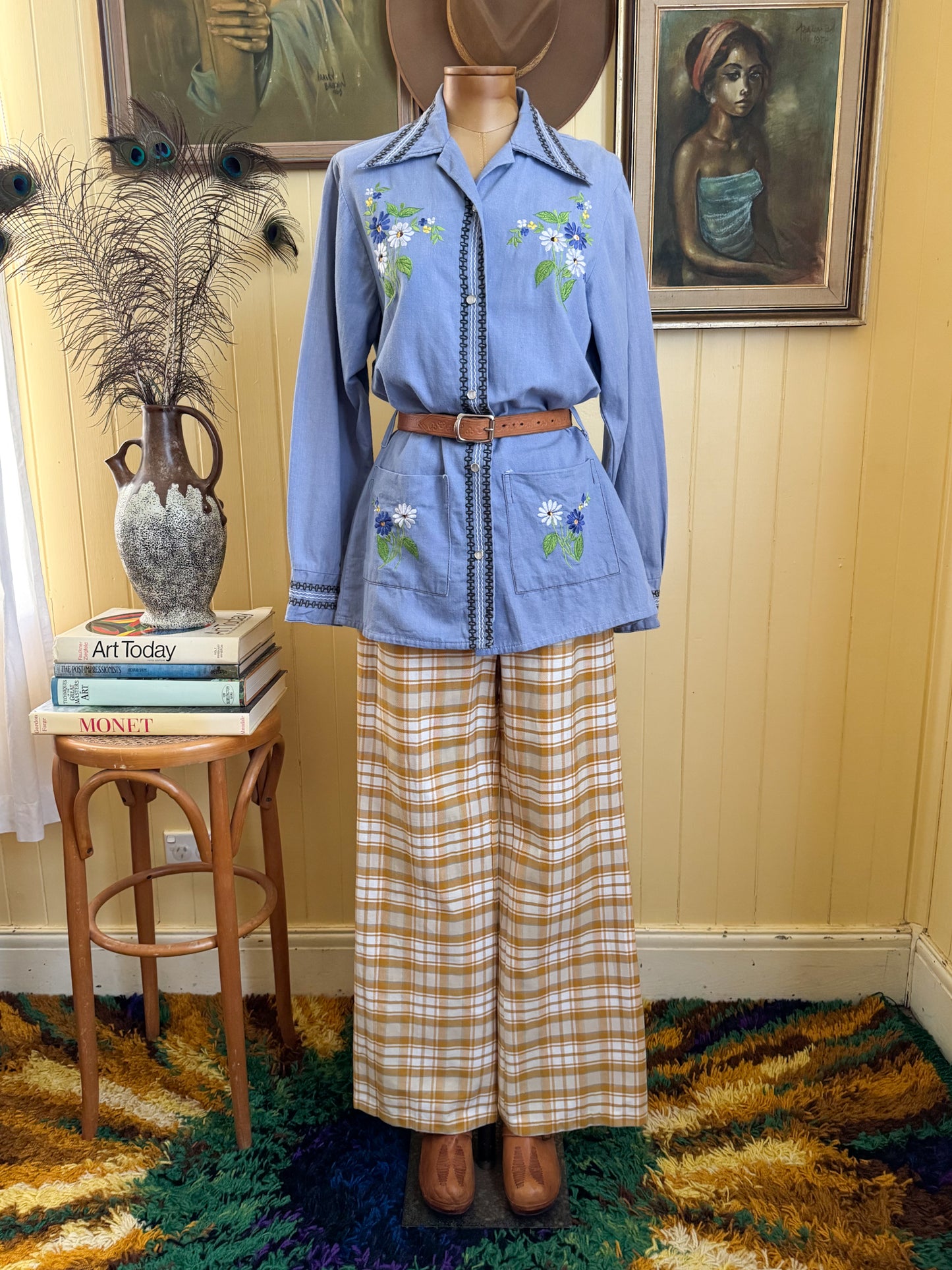 VINTAGE 1970S MEXICAN COTTON CHAMBRAY FLORAL EMBROIDERED SHIRT JACKET S/M