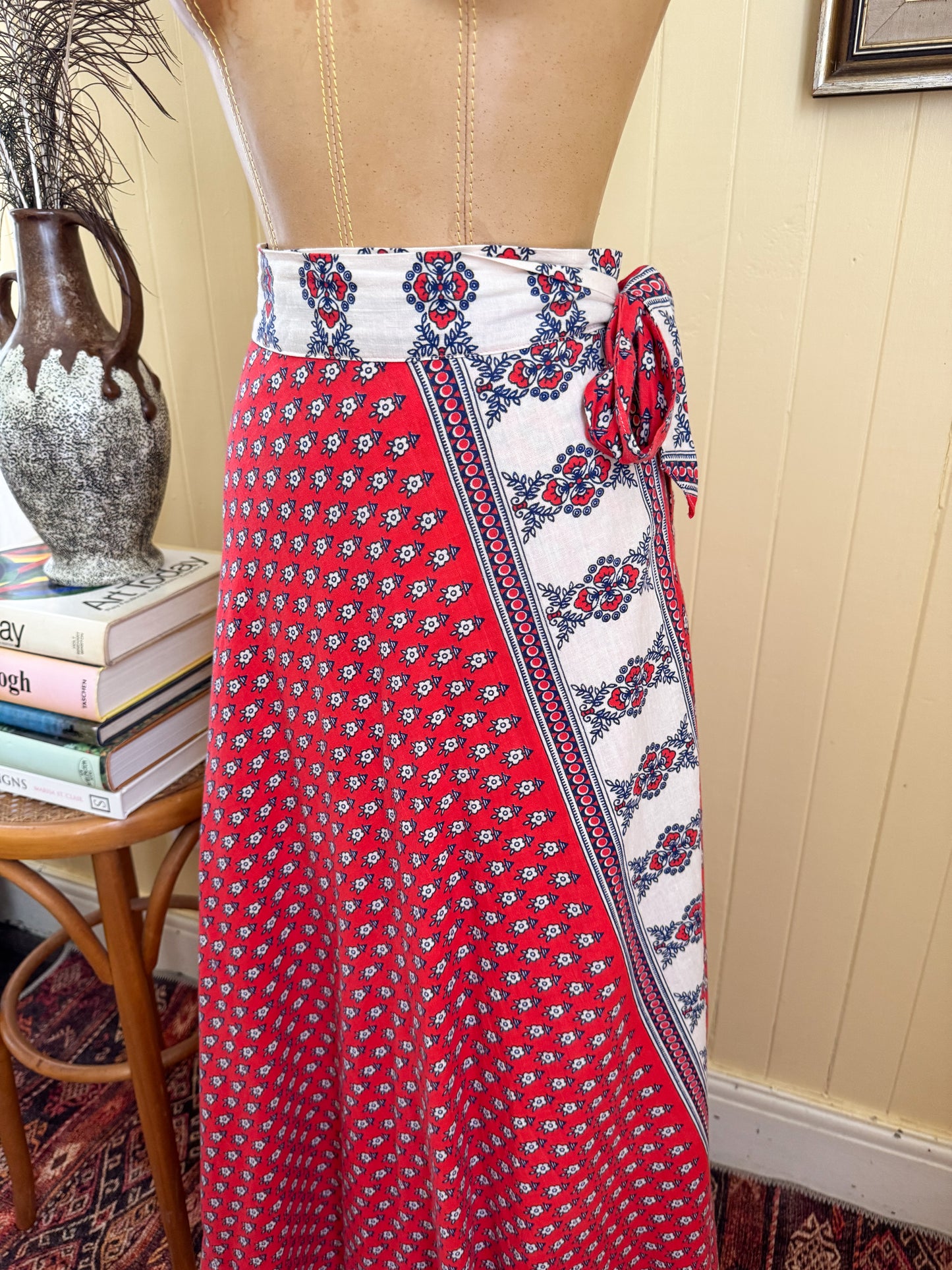 VINTAGE 1970S PAKISTANI RED COTTON BLOCK PRINT WRAP MAXI SKIRT S/M