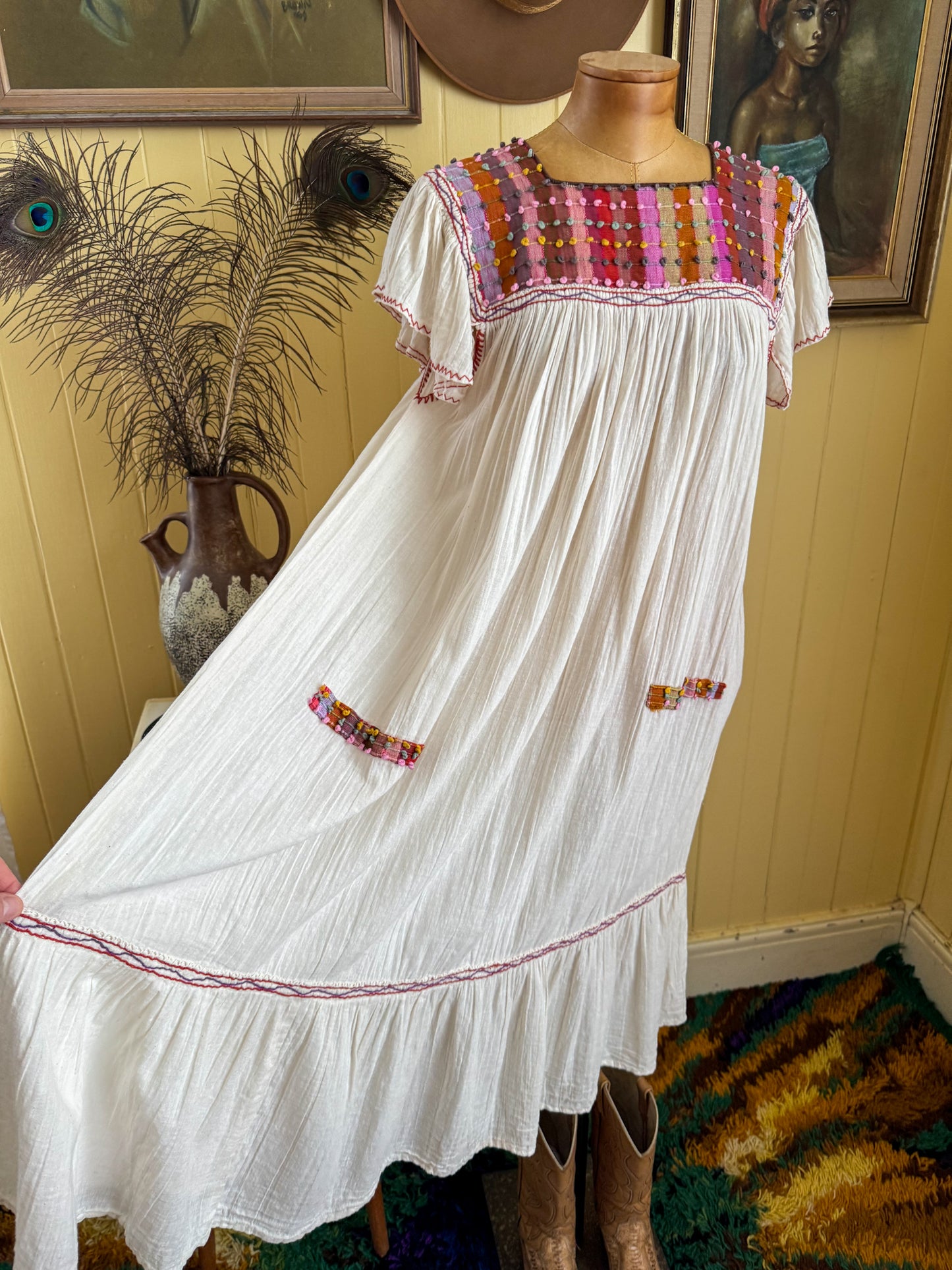 VINTAGE 1970S COTTON CHEESECLOTH EMBROIDERED MIDI SUNDRESS S/M/L