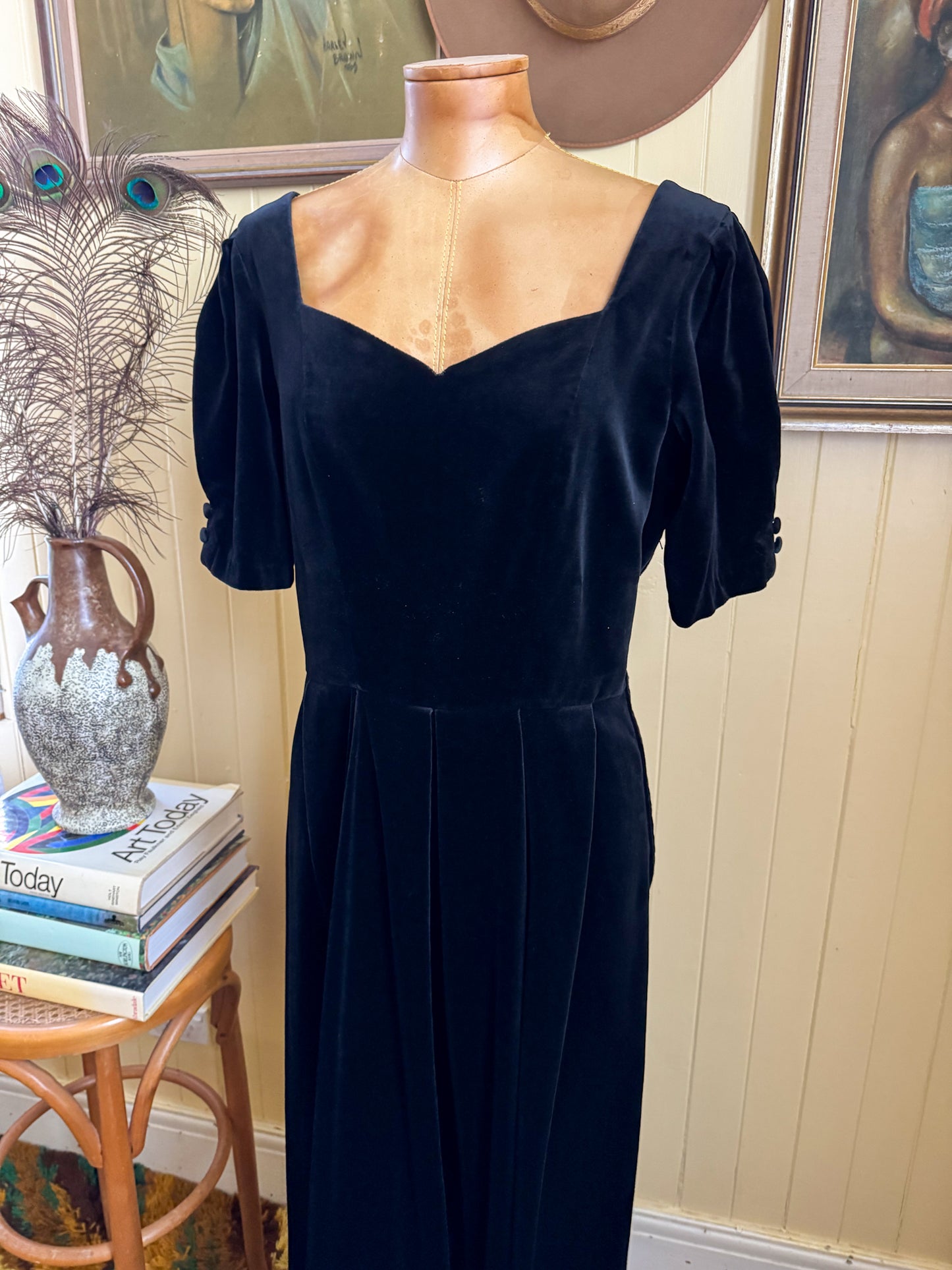 VINTAGE 1980S LAURA ASHLEY BLACK COTTON VISCOSE VELVET DRESS M/L