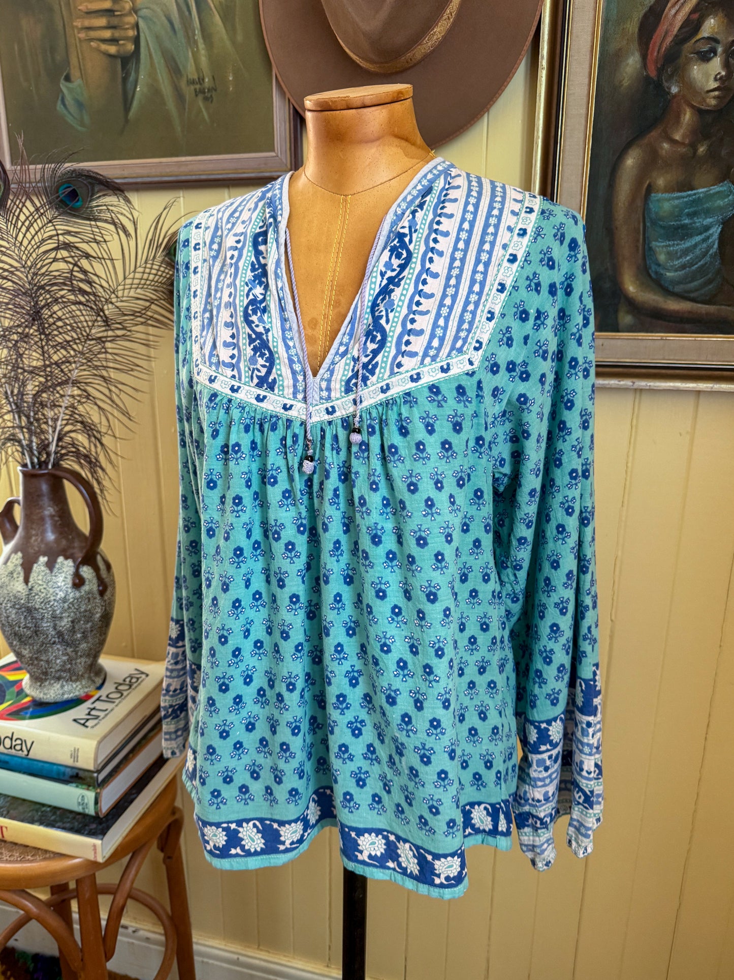 VINTAGE 1970S RADISHES & ROSES INDIAN COTTON BLOCK PRINT BLOUSE S