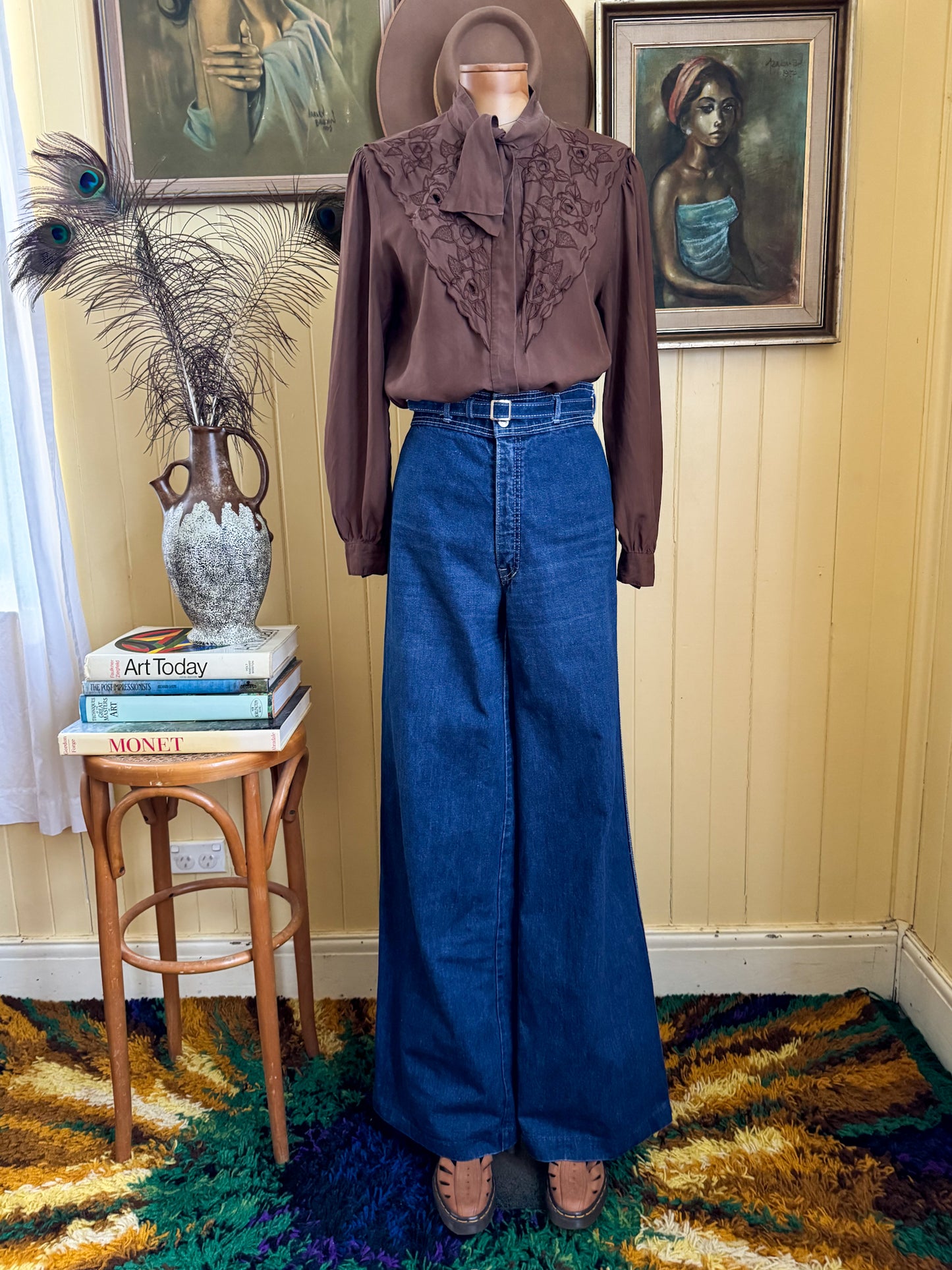 VINTAGE 1980S JAPANESE SILK CHOCOLATE EMBROIDERED COLLAR BLOUSE S/M