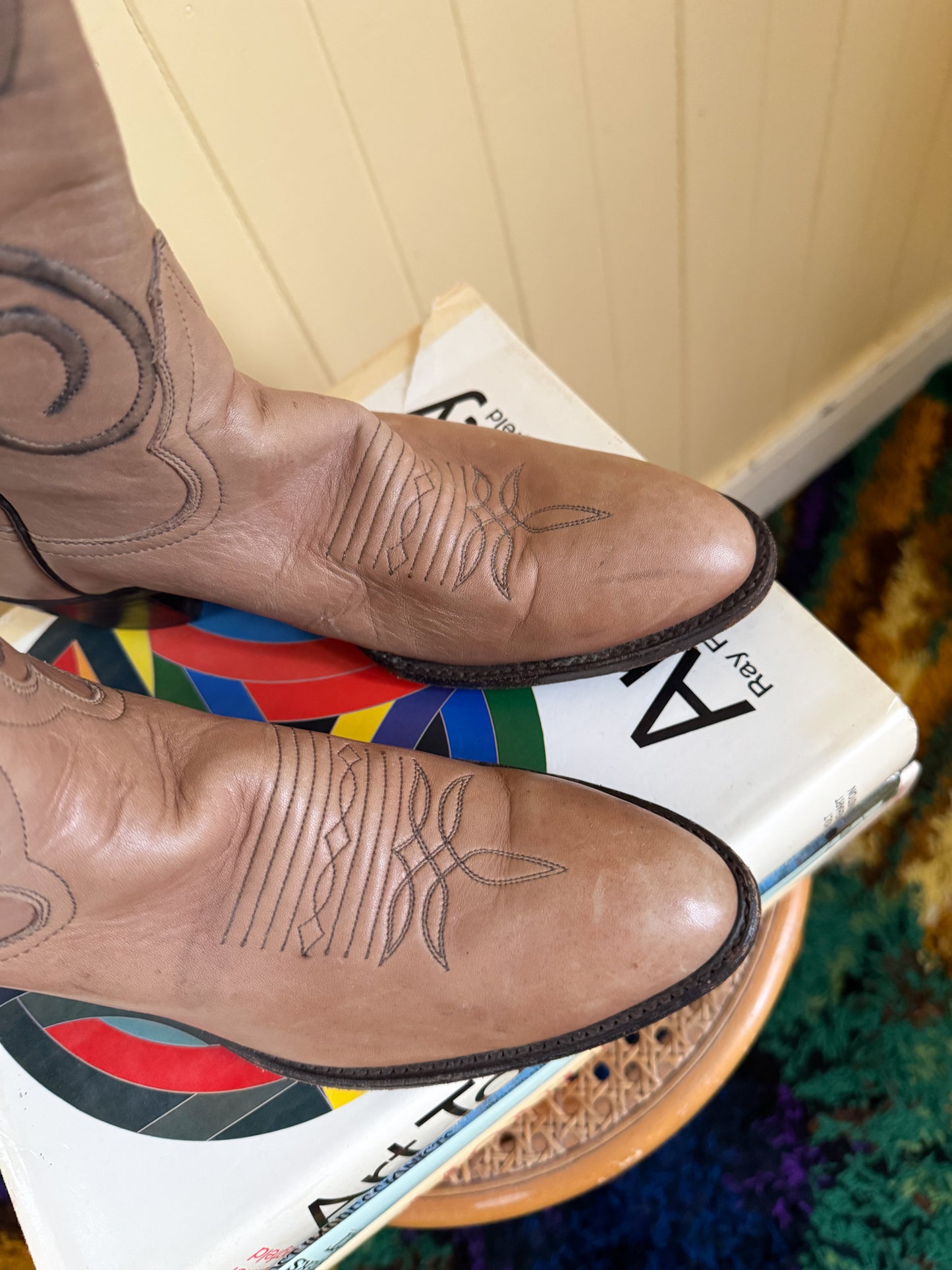VINTAGE LARRY MAHAN TEXAS EMBROIDERED LEATHER TALL WESTERN CUBAN HEEL BOOTS 7/38