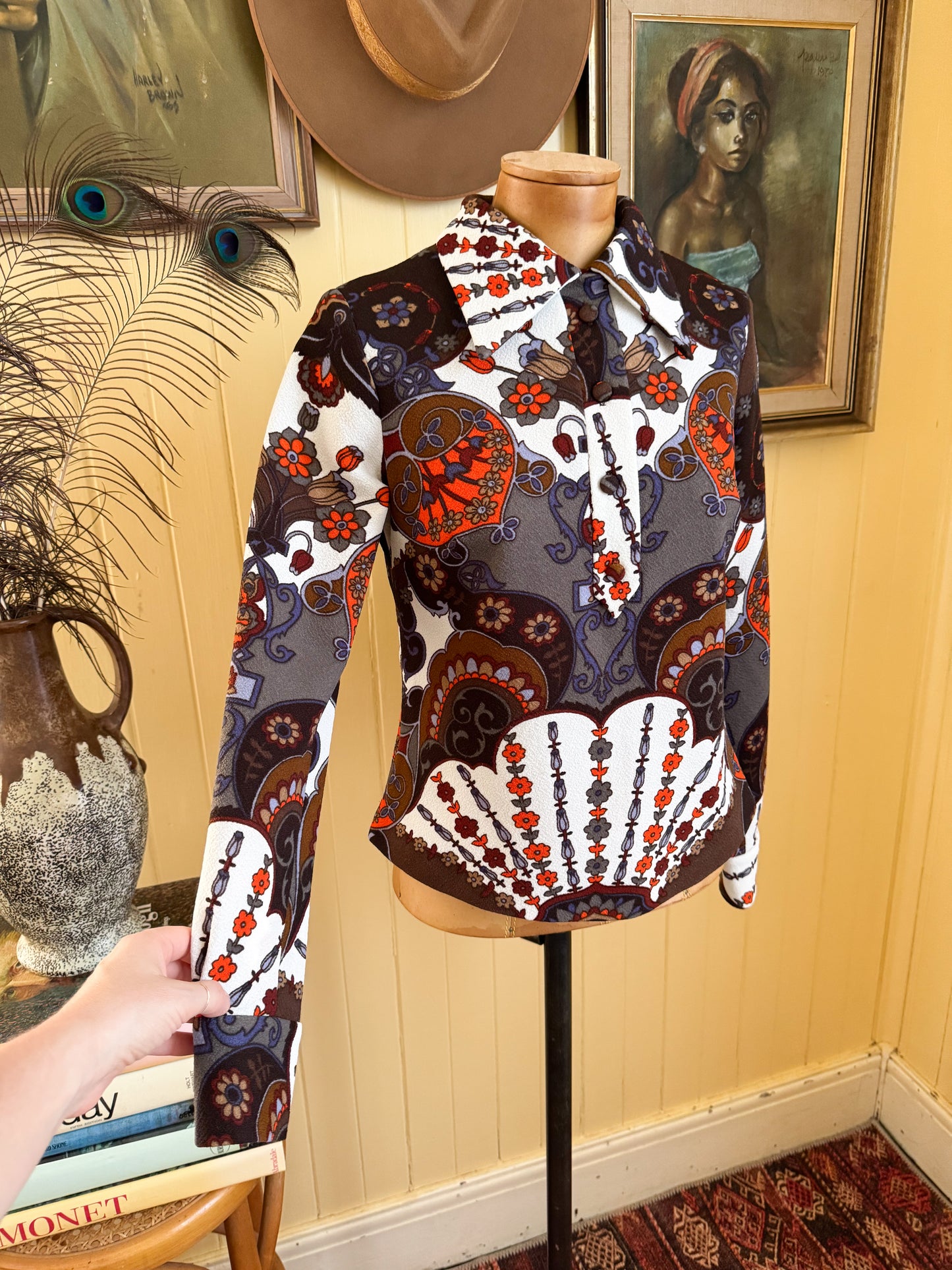 VINTAGE 1970S J BY JAYS POLY PSYCHEDELIC PRINT COLLARED TOP S