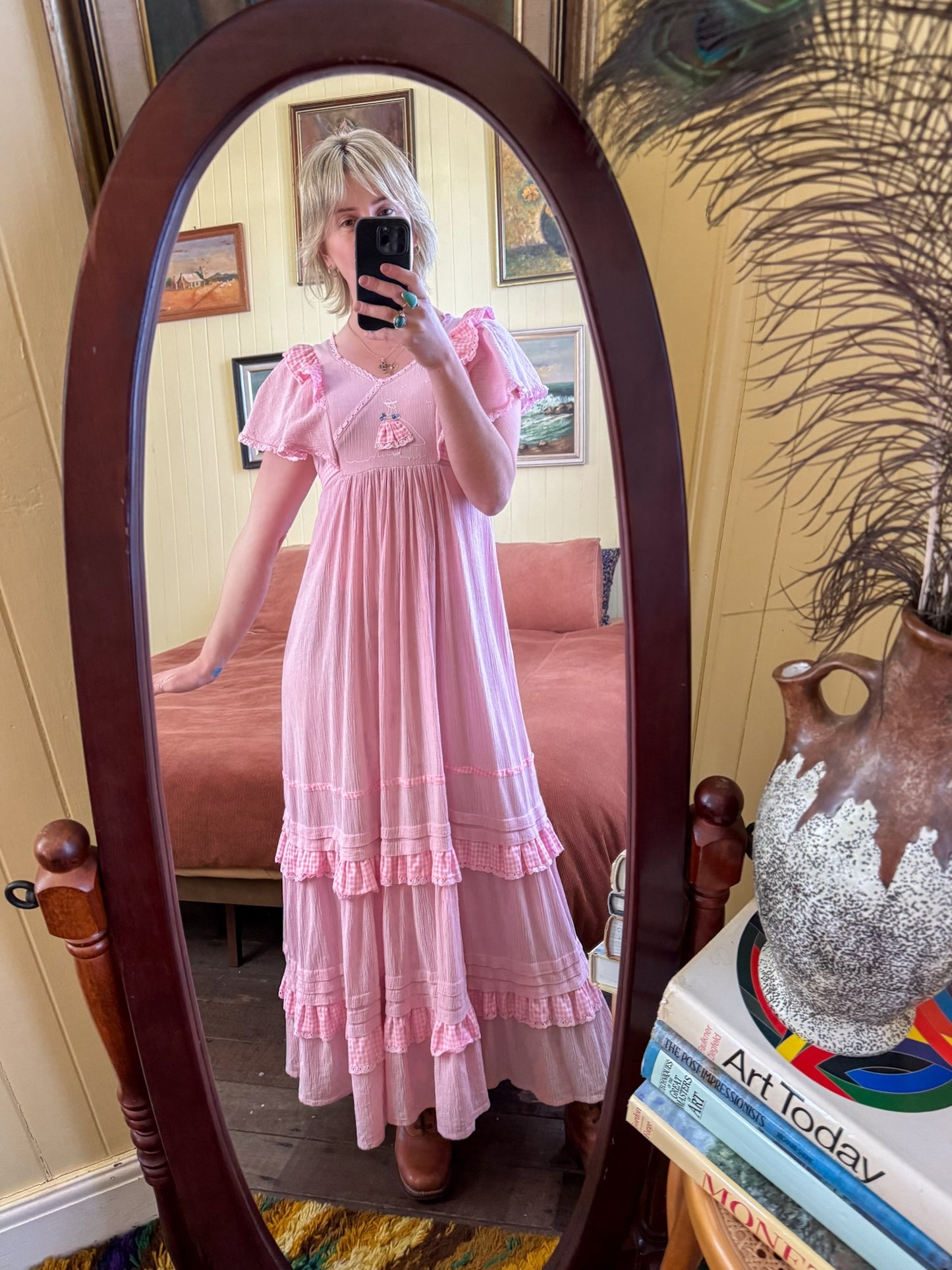 VINTAGE 1970S COTTON CHEESECLOTH GAUZE APPLIQUE RUFFLED MAXI DRESS M