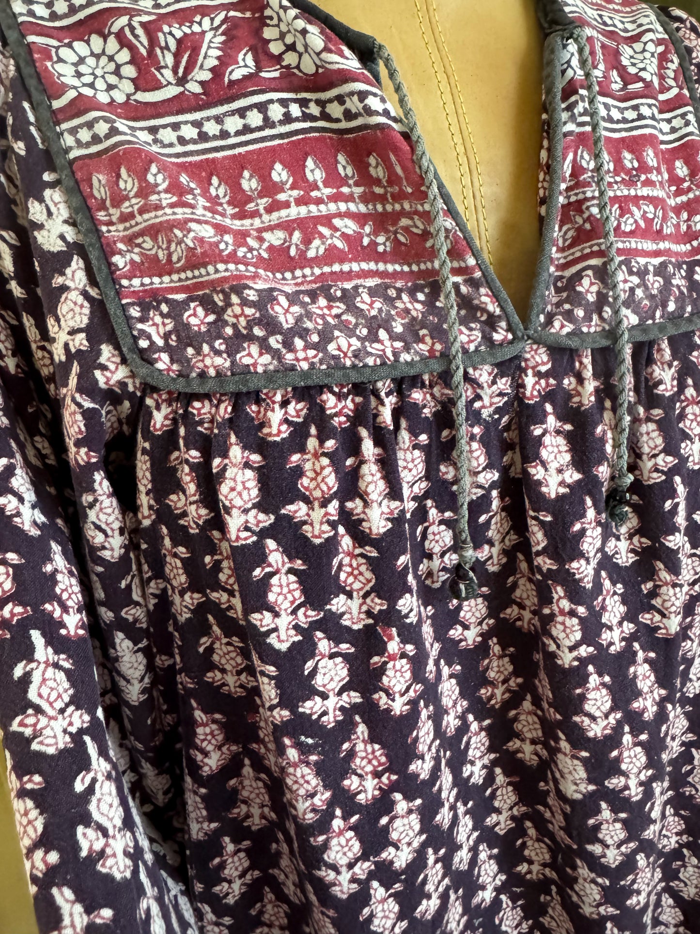 VINTAGE 1970S MALIKA INDIAN COTTON BLOCK PRINT FOLK BLOUSE S/M