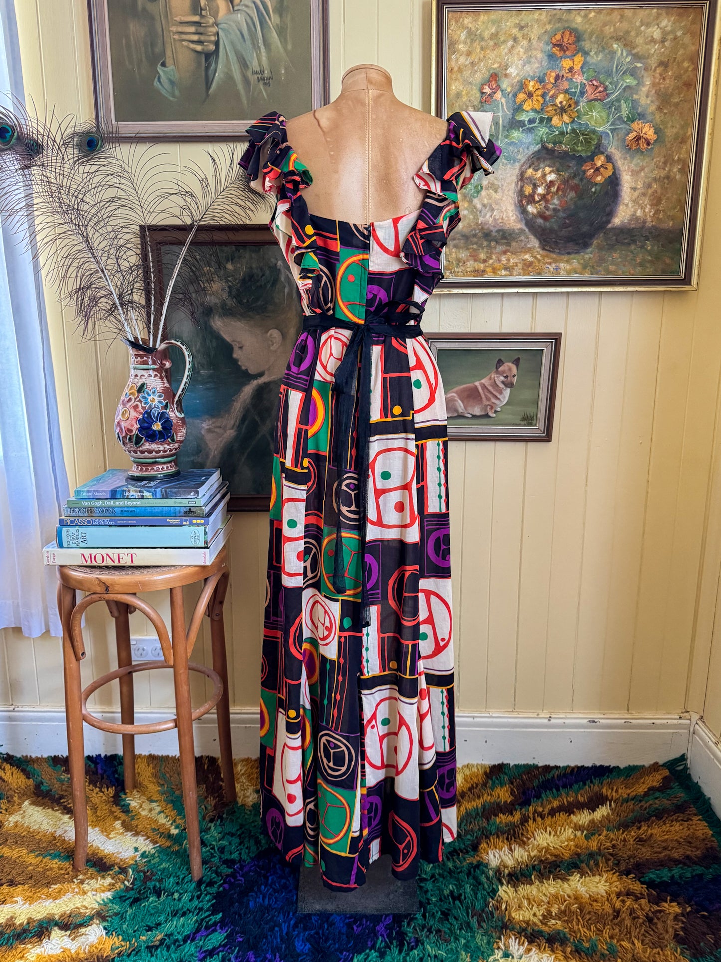 VINTAGE 1970S STYLESEEKER COTTON PEACE SIGN PRINT RUFFLED MAXI DRESS S/M