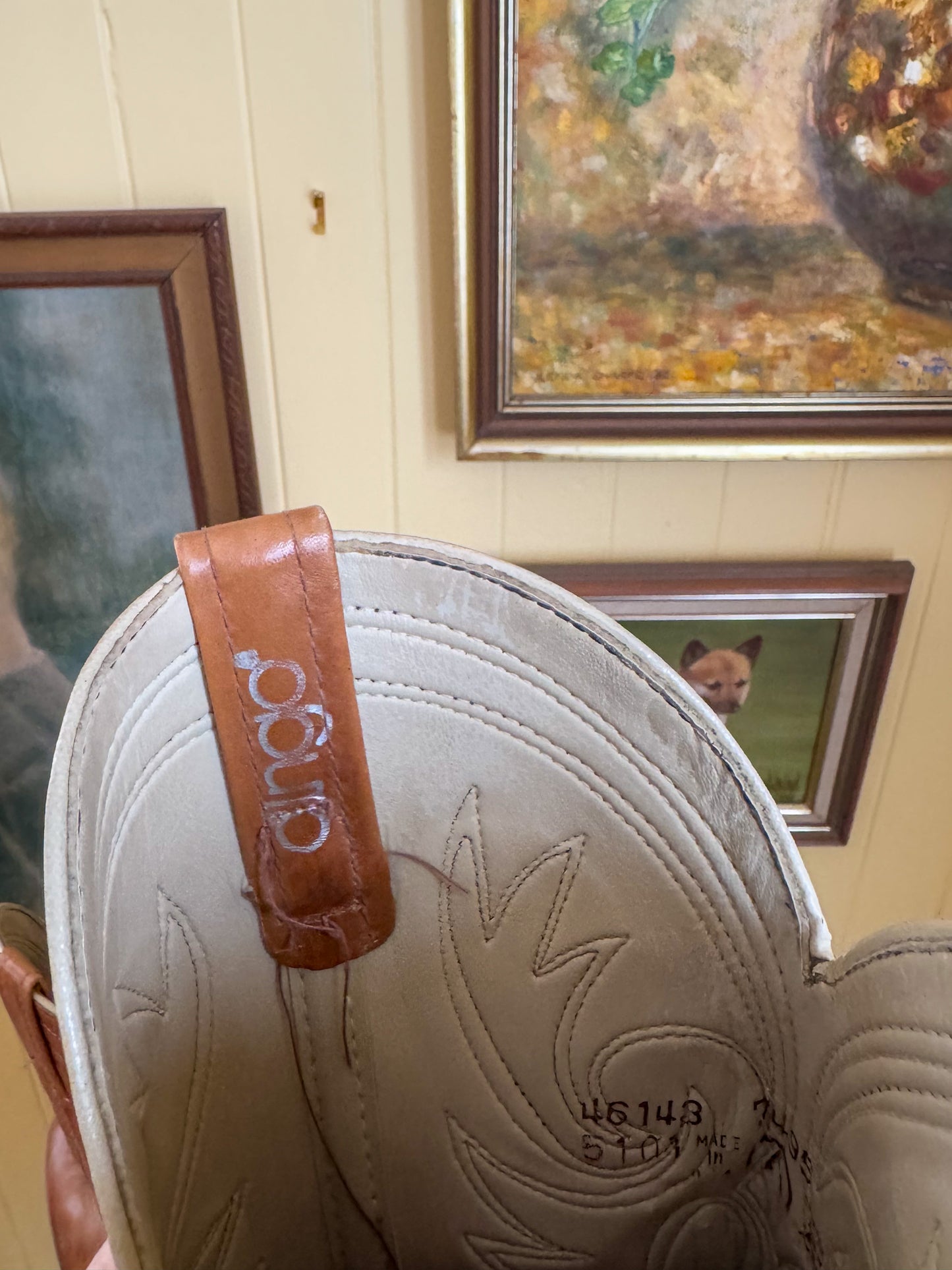 VINTAGE DINGO TAN EMBROIDERED LEATHER WESTERN CUBAN HIGH HEEL BOOTS 8.5-9/39.5