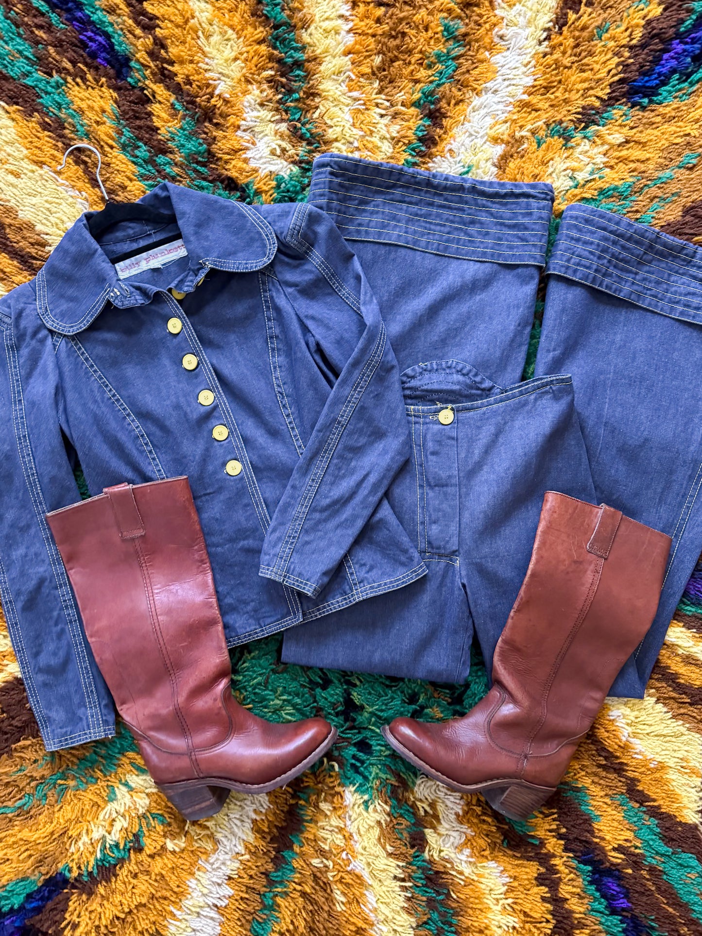 VINTAGE 1970S BILLY PLUNKETT DENIM JACKET AND FLARED JEANS SET XS