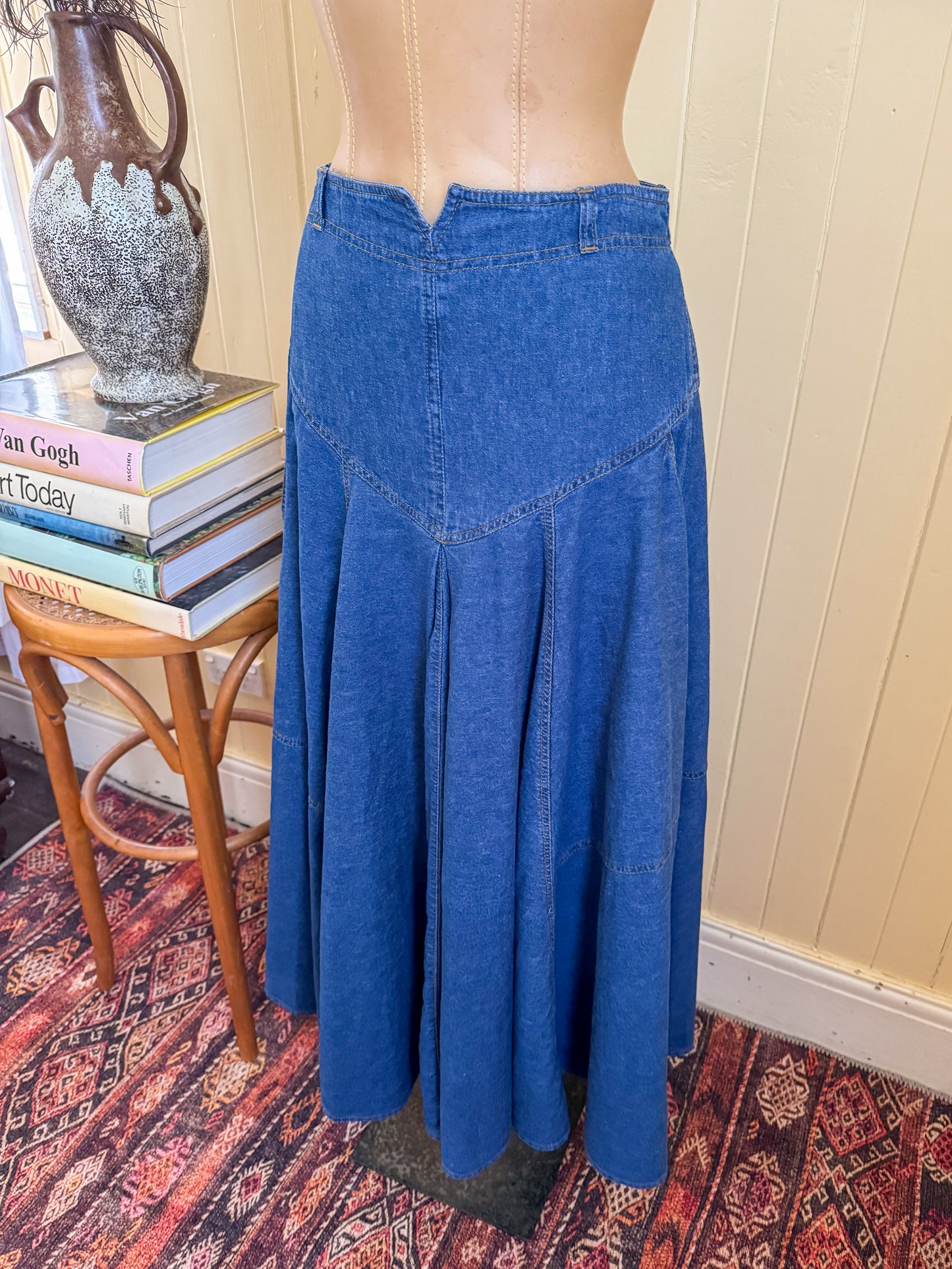 VINTAGE 1980S JAG DENIM HIGH WAISTED YOKE PLEATED MAXI SKIRT M