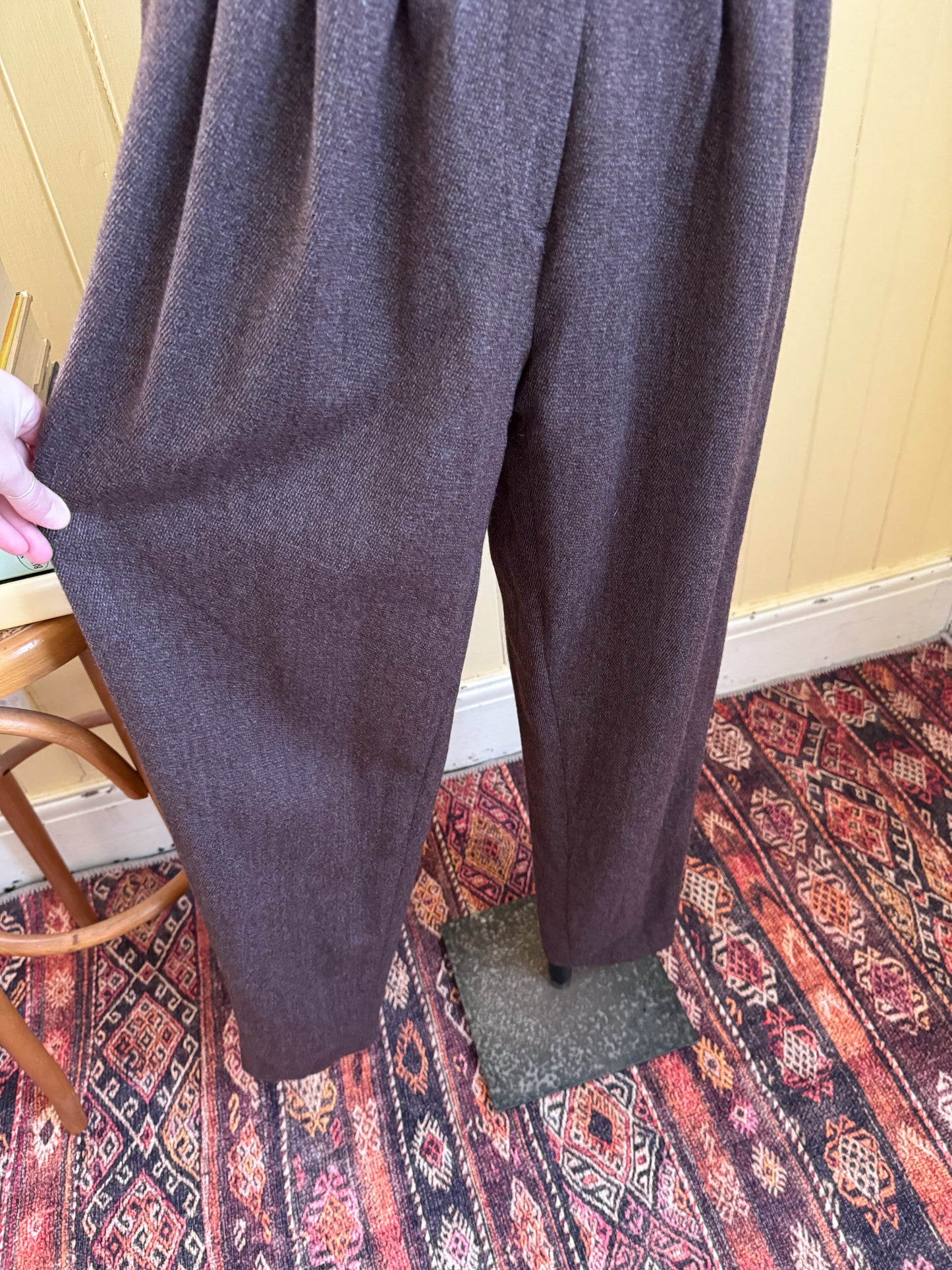 VINTAGE 1980S ITALIAN GIANNI VERSACE PURE WOOL TAILORED TAPERED PANTS S/M